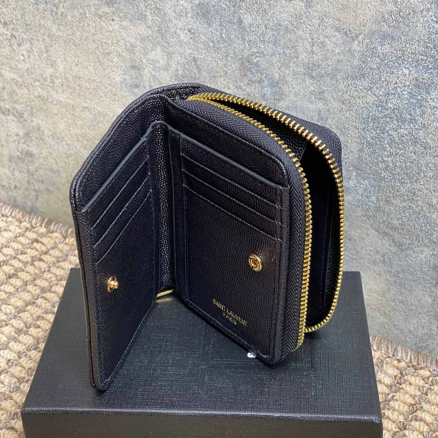 Saint Laurent Cassandre Matelassé Wallet  12x10x3cm  - DesignerGu