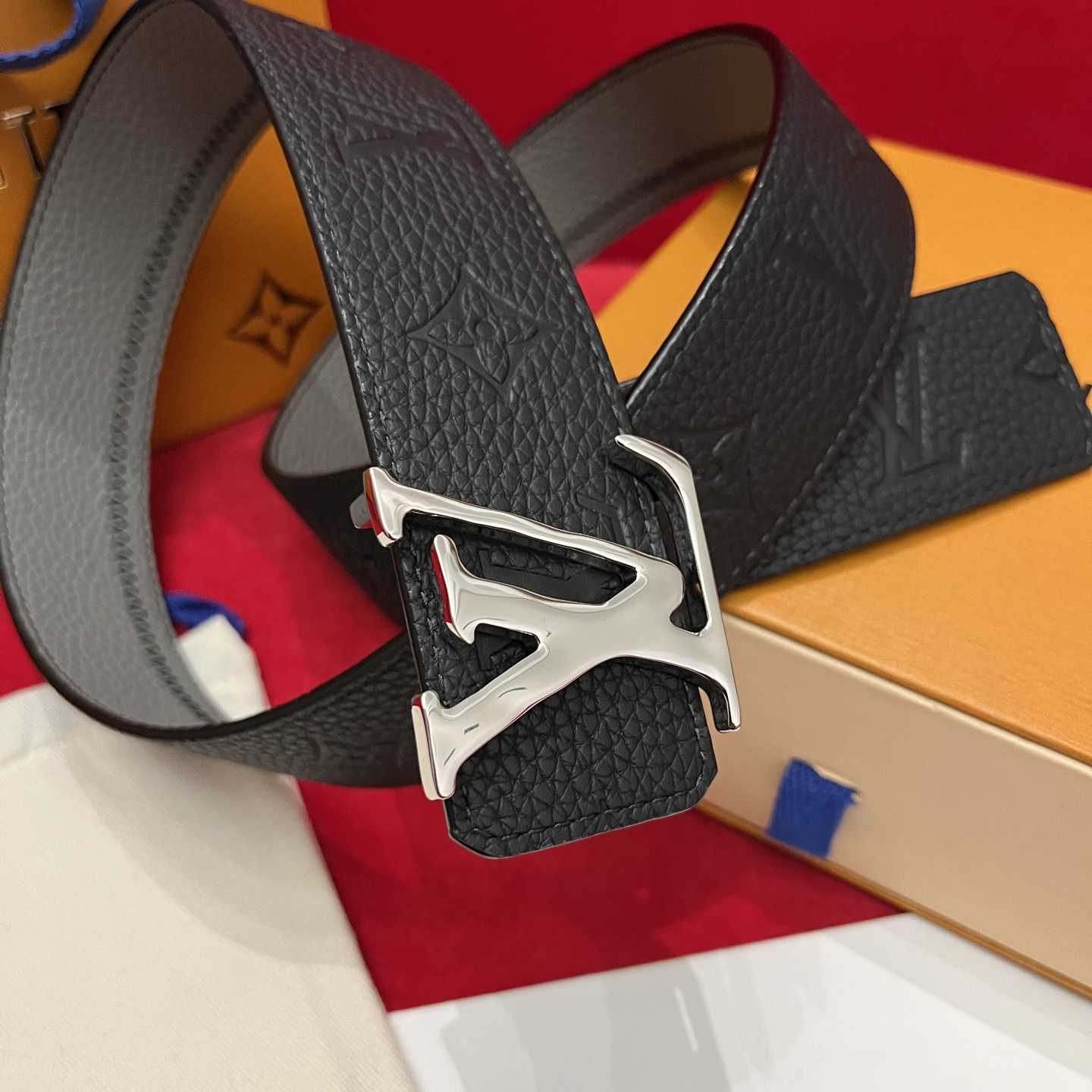 Louis Vuitton 40mm Reversible Belt  - DesignerGu