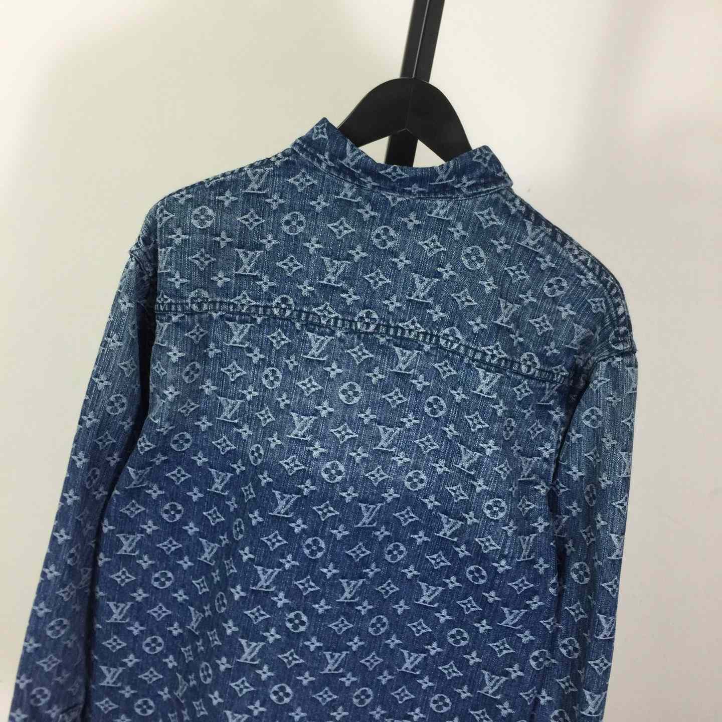 Louis Vuitton Monogram Denim Shirt   1AI195 - DesignerGu