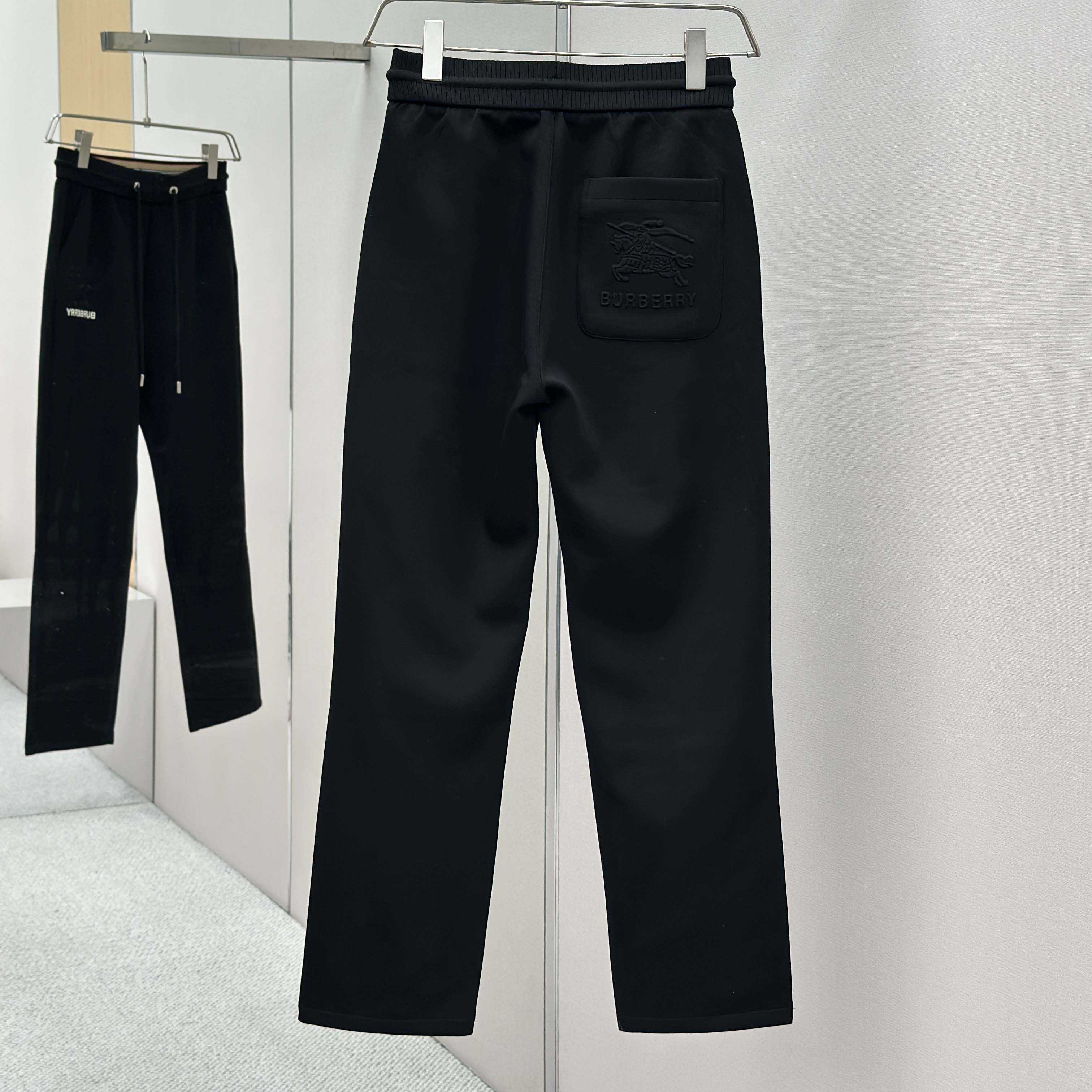 Burberry Black Cotton Pants - DesignerGu