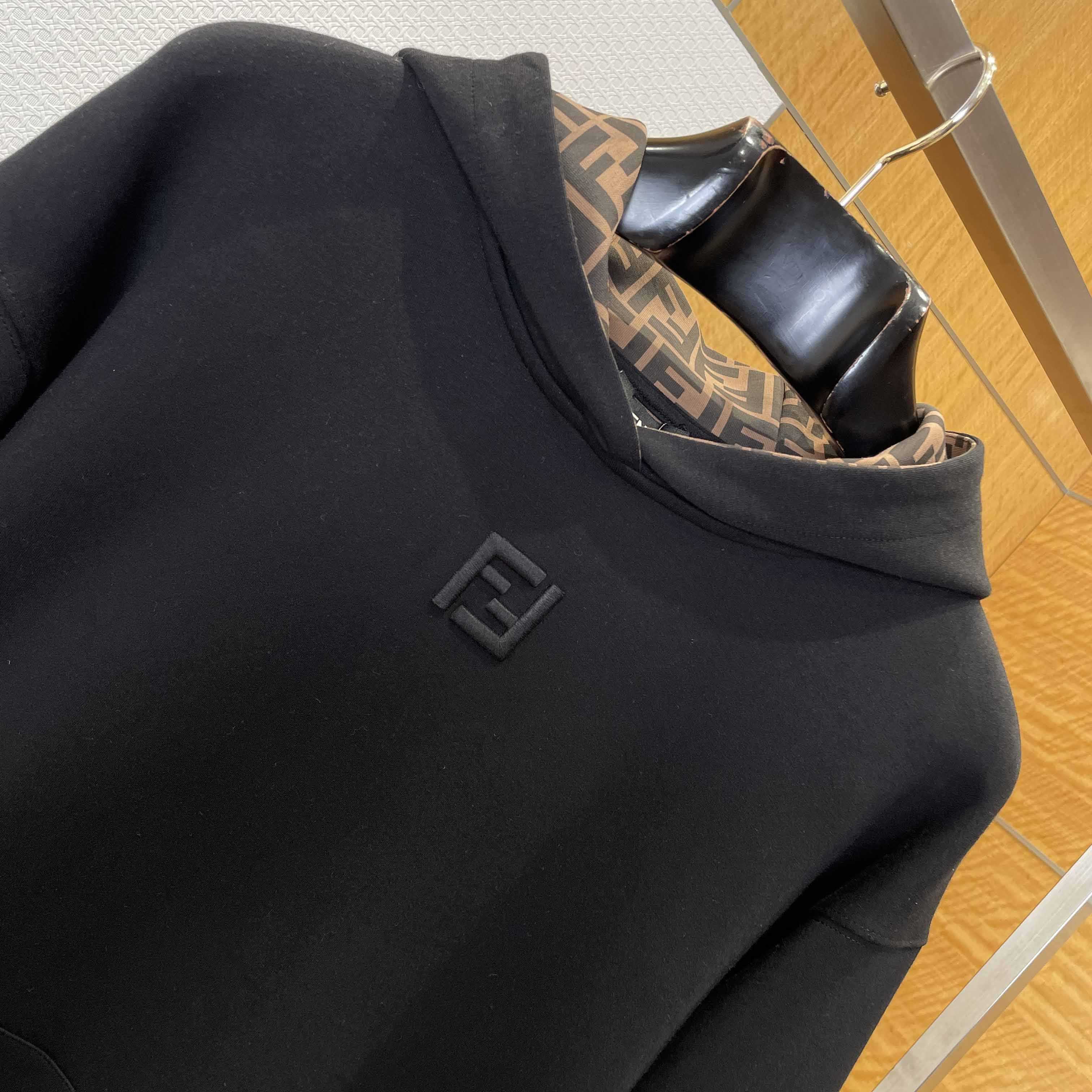 Fendi Black Cotton Sweatshirt - DesignerGu