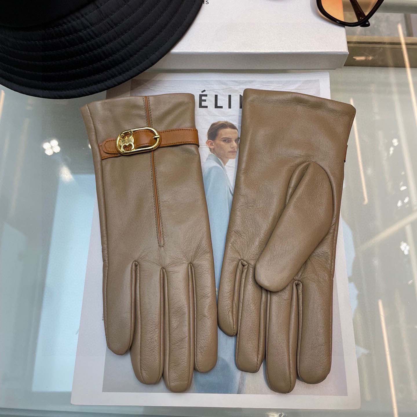 Celine Women's Gloves  - DesignerGu