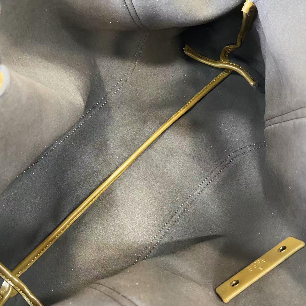 Gucci Softbit Maxi Shoulder Bag - DesignerGu