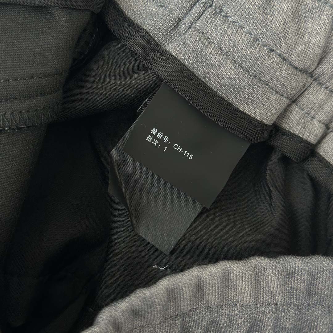 Louis Vuitton Cotton Pants - DesignerGu