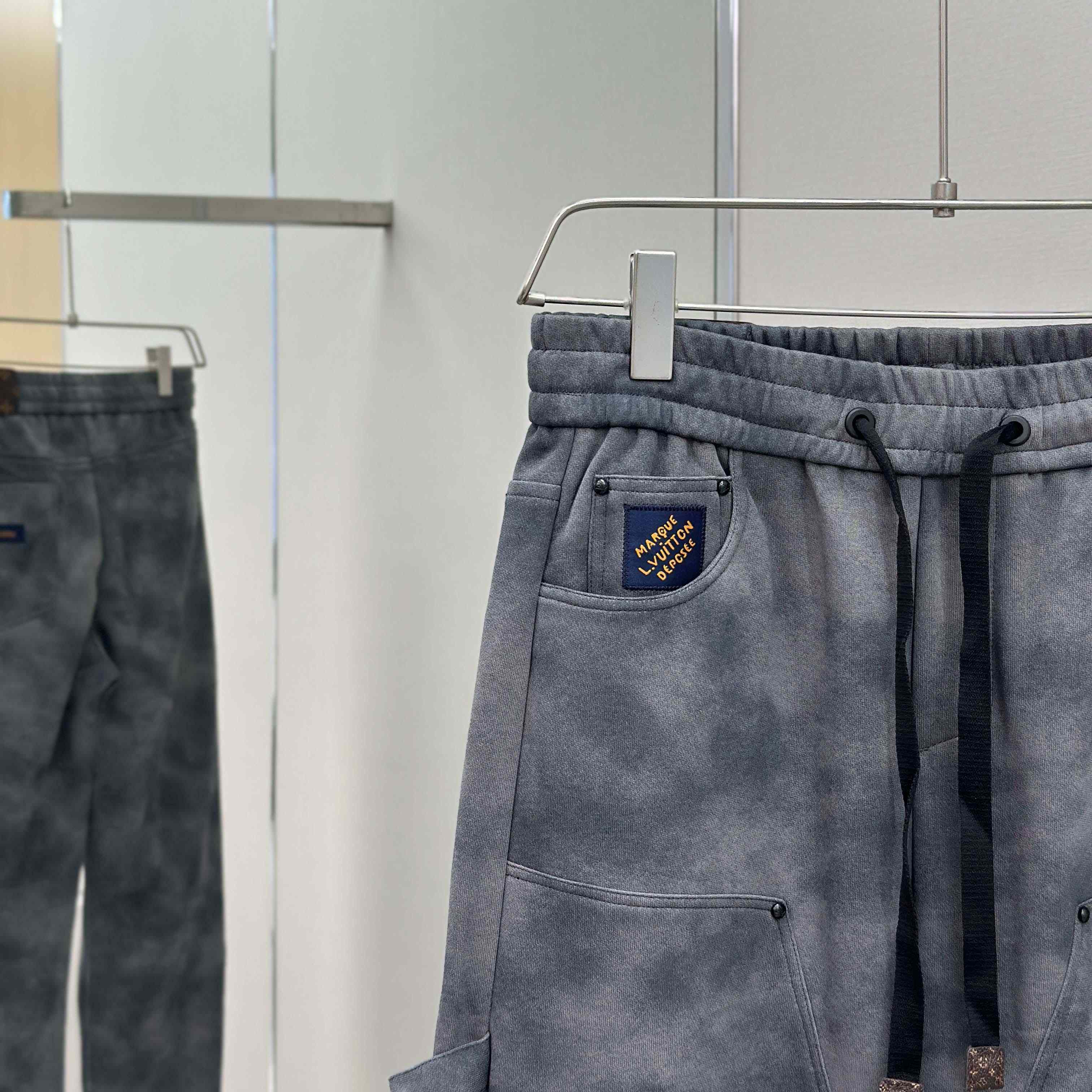 Louis Vuitton Cotton Pants - DesignerGu