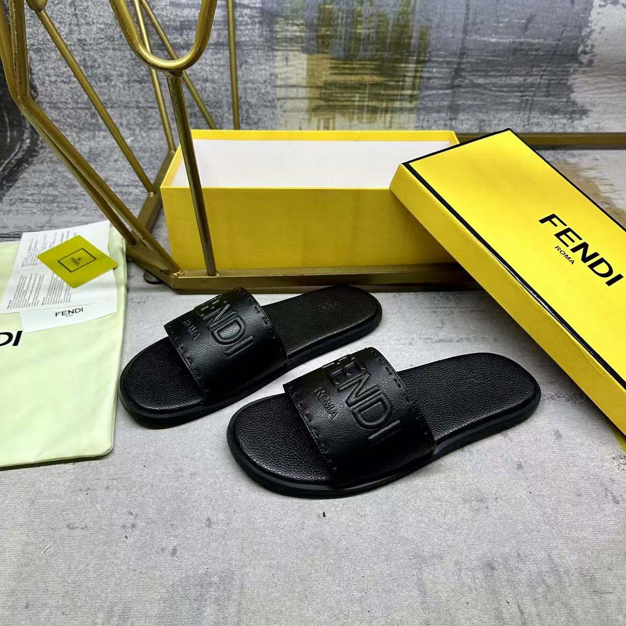 Fendi Slides - DesignerGu