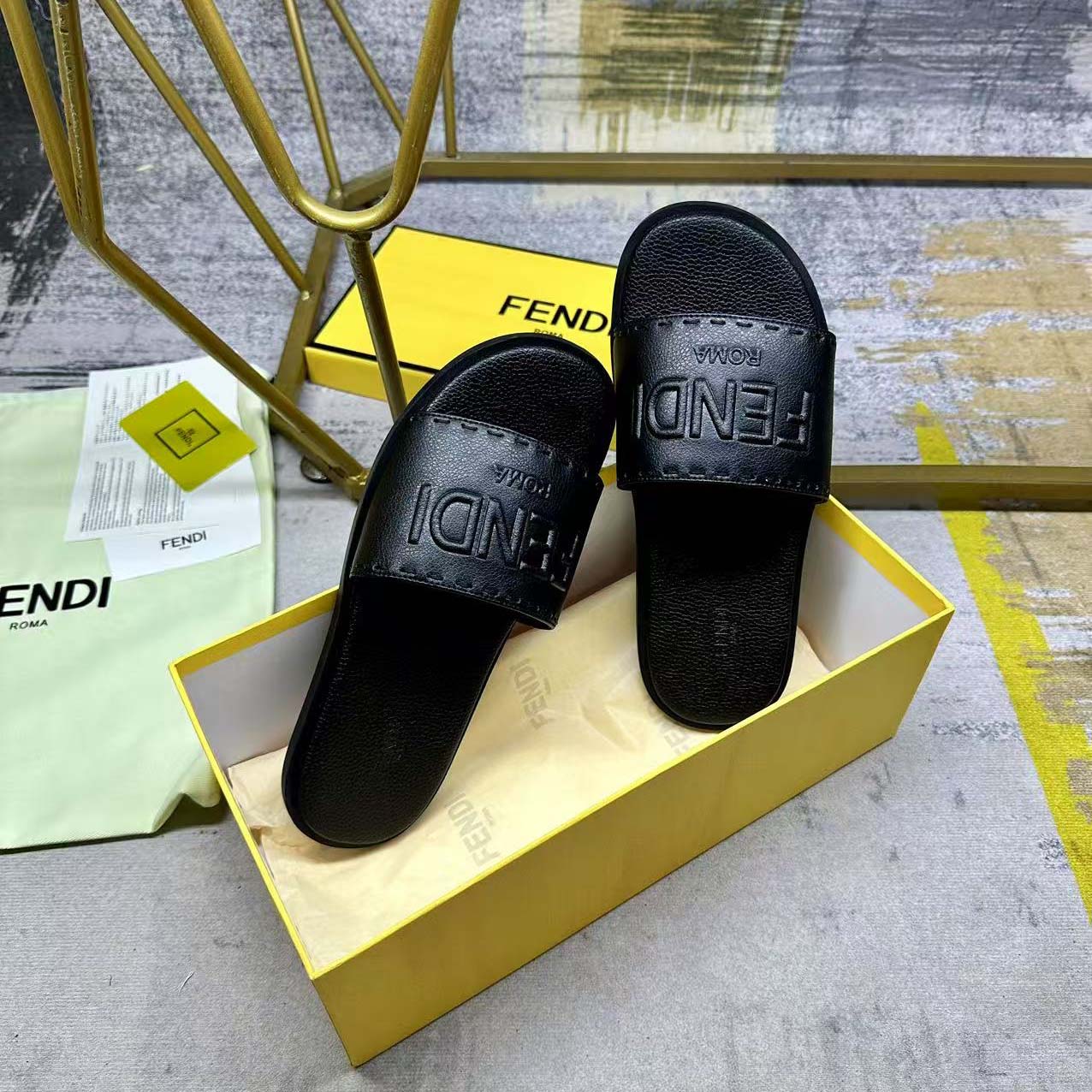 Fendi Slides - DesignerGu