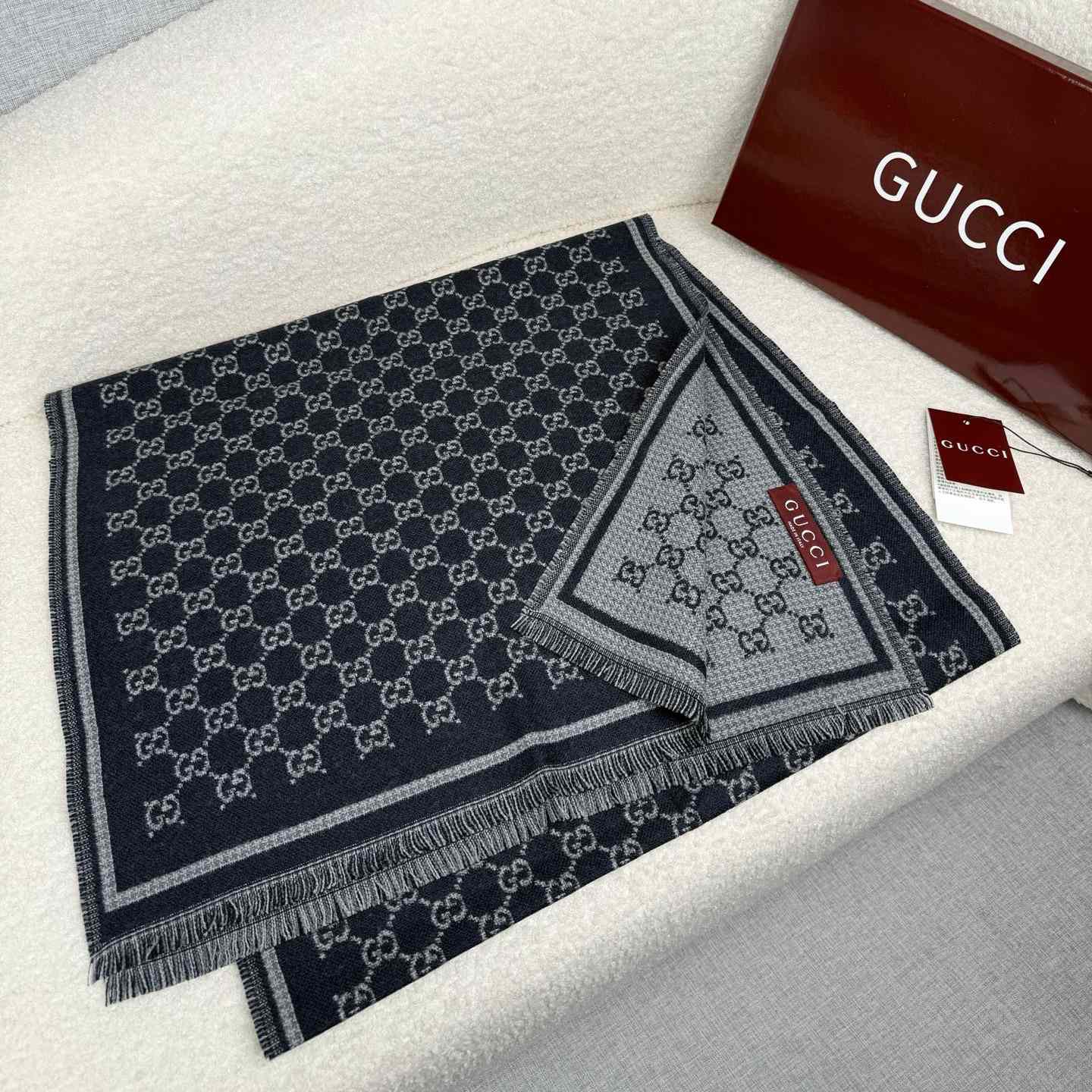 Gucci GG Wool Jacquard Scarf - DesignerGu