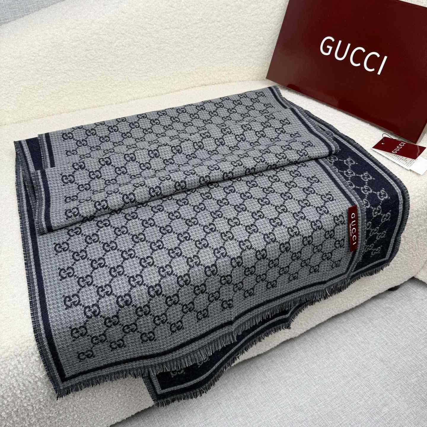 Gucci GG Wool Jacquard Scarf - DesignerGu