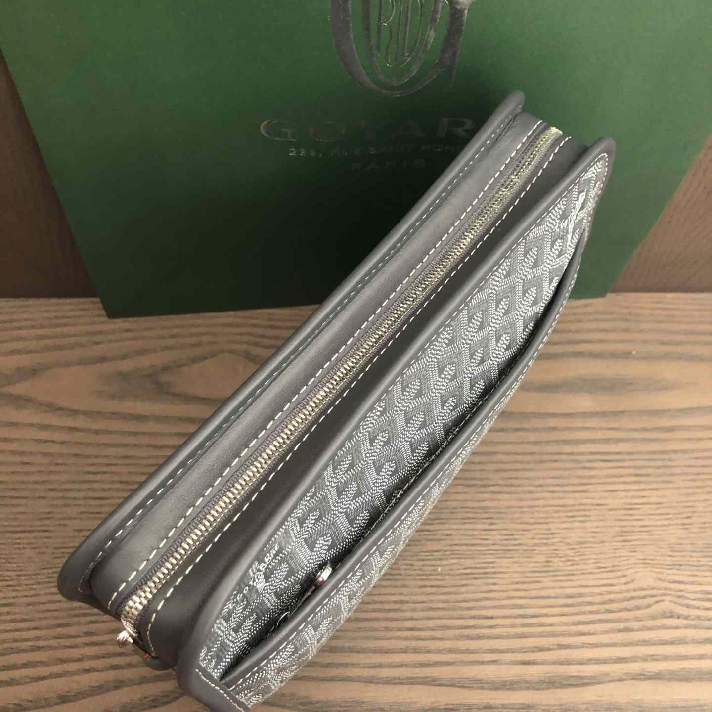 Goyard Jouvence MM Toiletry Bag - DesignerGu