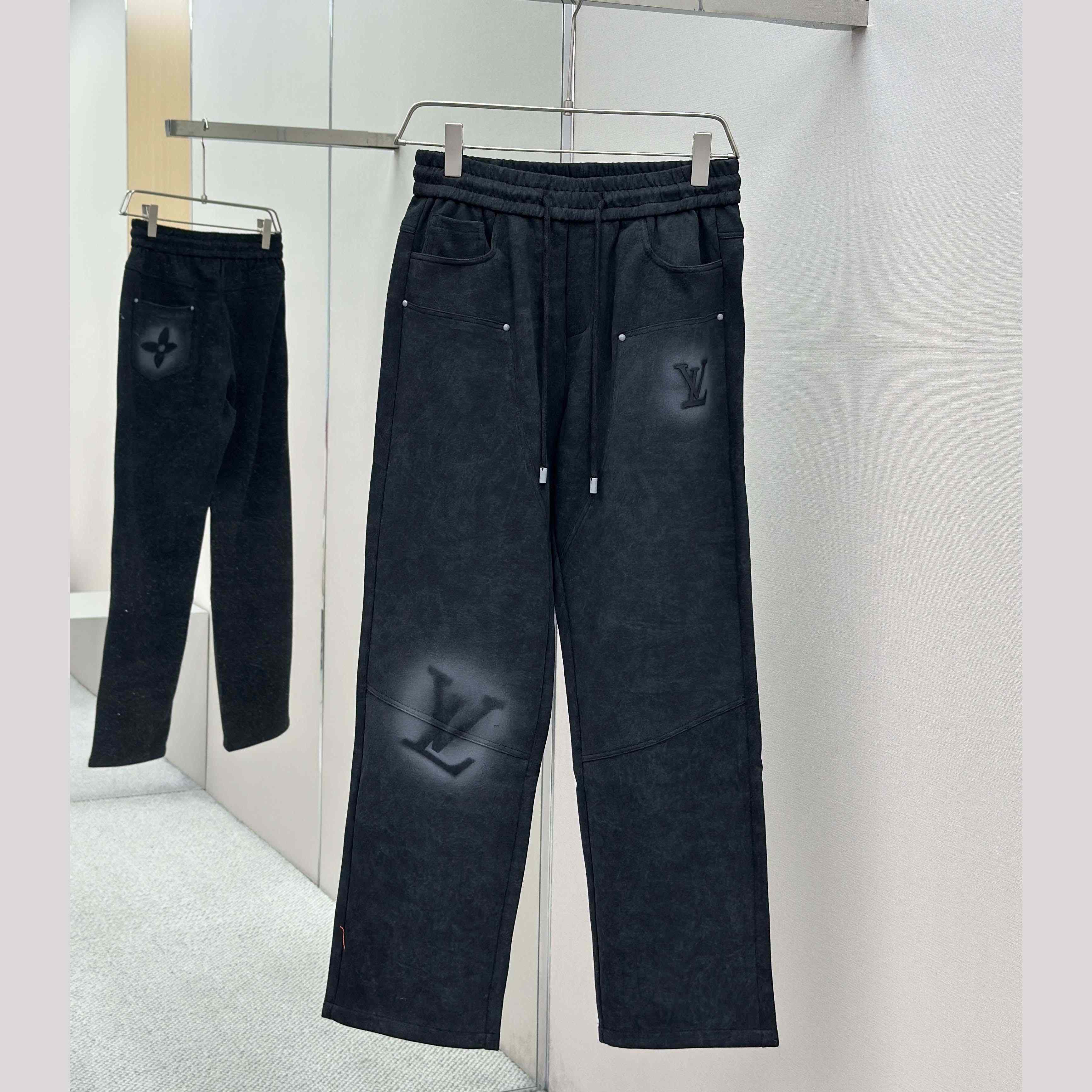 Louis Vuitton Cotton Pants - DesignerGu