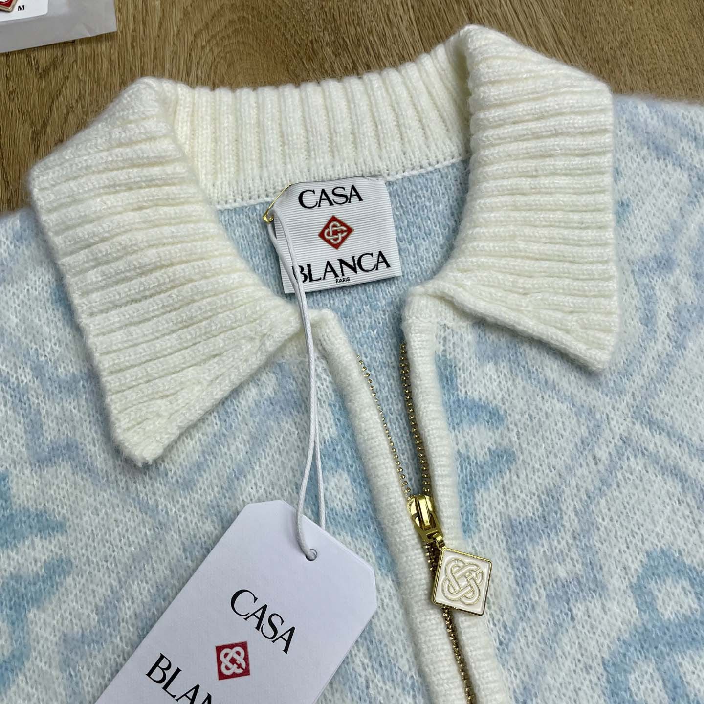 Casablanca Pattern Zip-up Cardigan   D0105 - DesignerGu