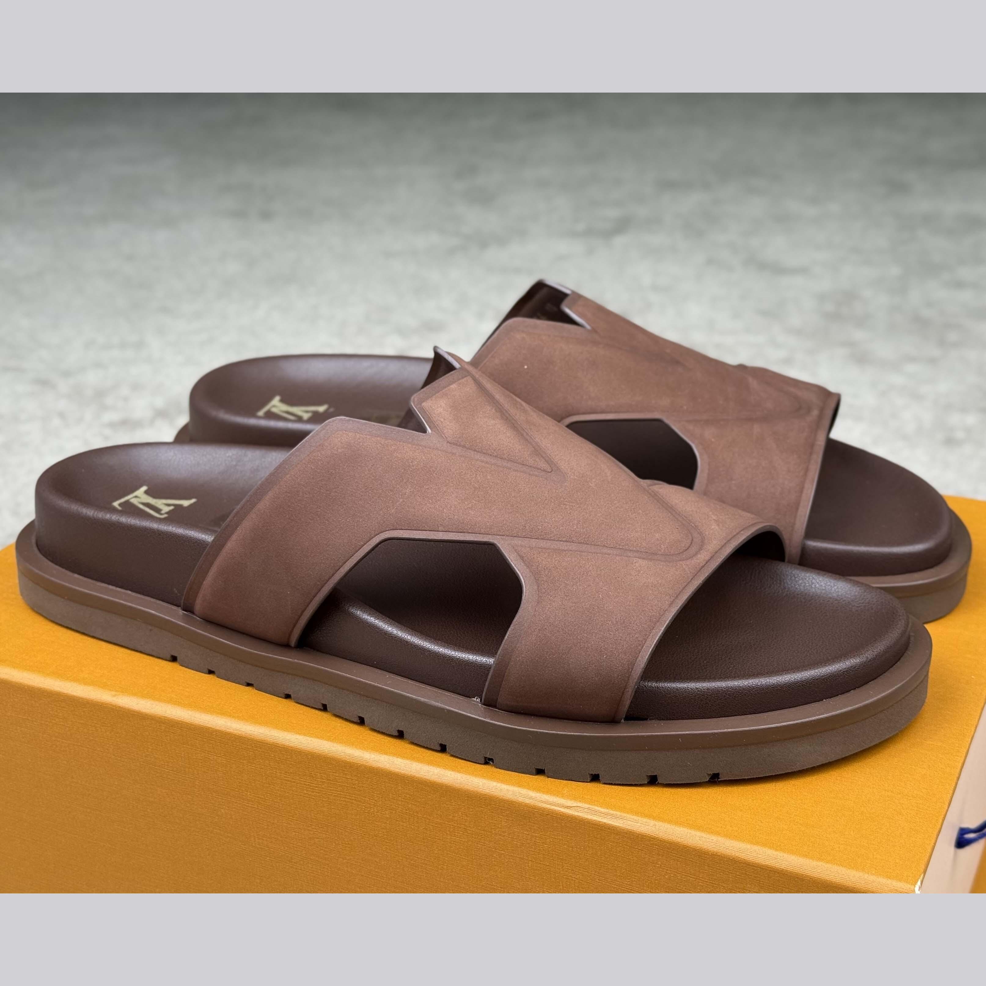 Louis Vuitton LV Oasis Mule    - DesignerGu