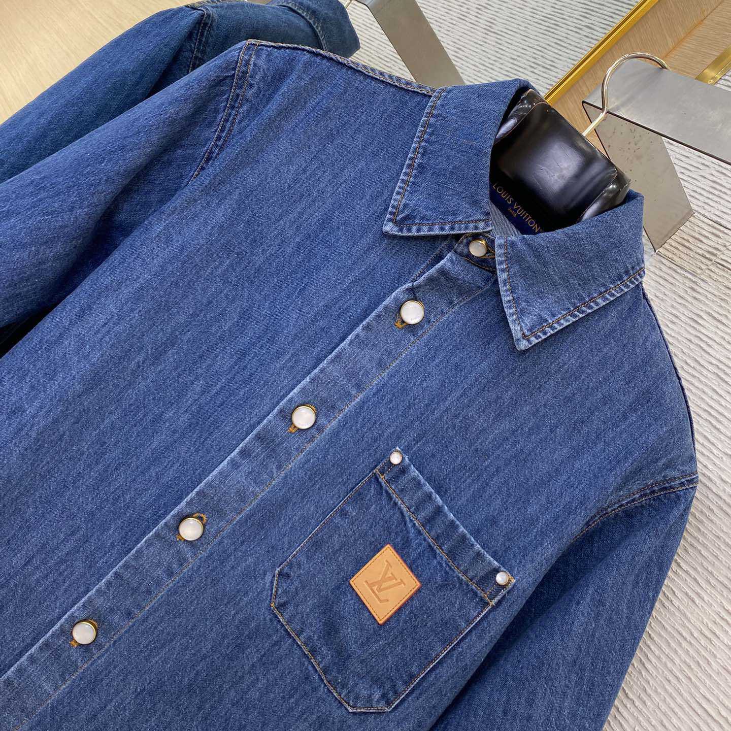 Louis Vuitton Signature Denim Short-Sleeved Shirt - DesignerGu