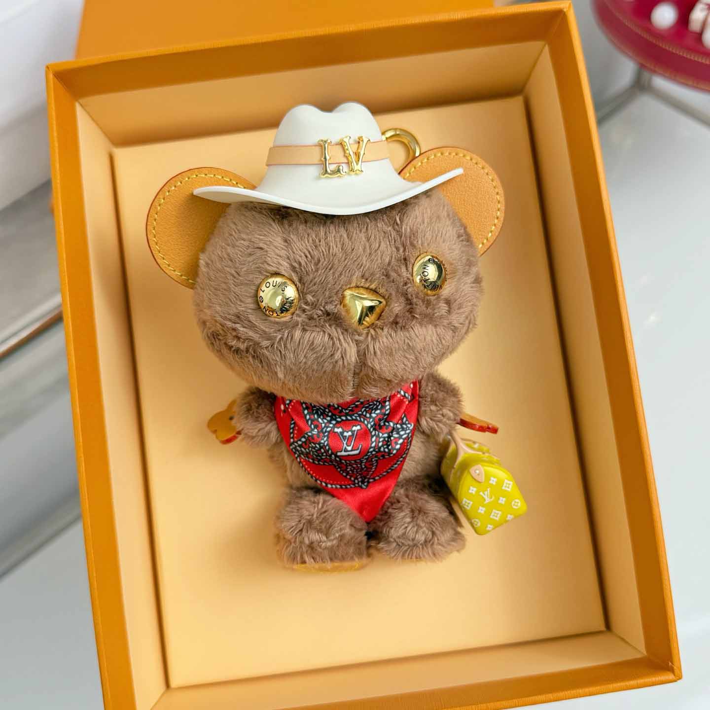 Louis Vuitton LV Louis Bear Bag Charm   M03176 - DesignerGu