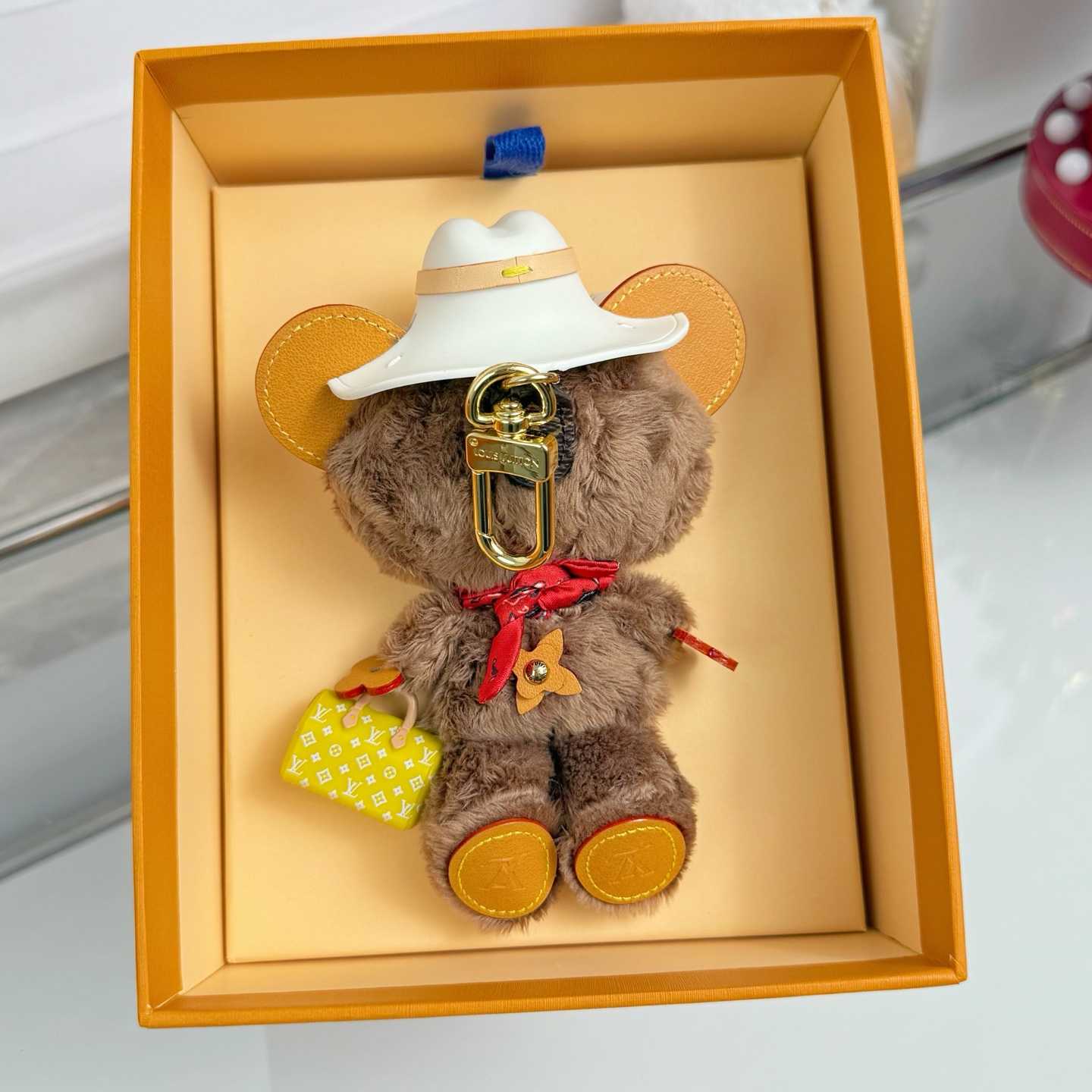 Louis Vuitton LV Louis Bear Bag Charm   M03176 - DesignerGu