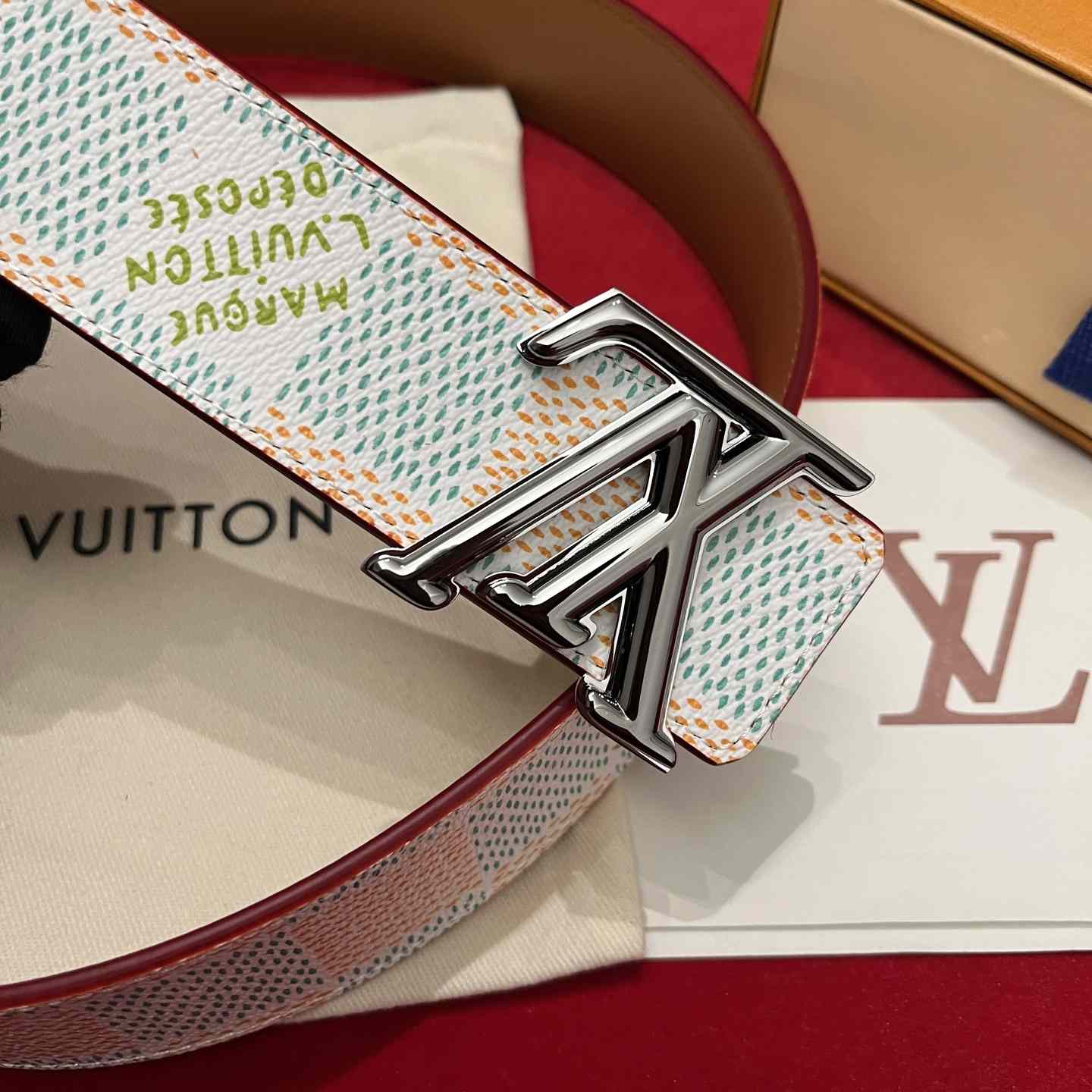 Louis Vuitton LV Initiales 40mm Reversible Belt  - DesignerGu