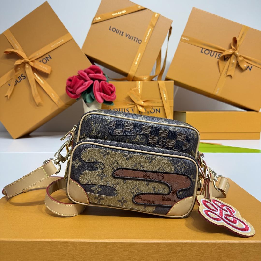 Louis Vuitton Nil   M26068 - DesignerGu