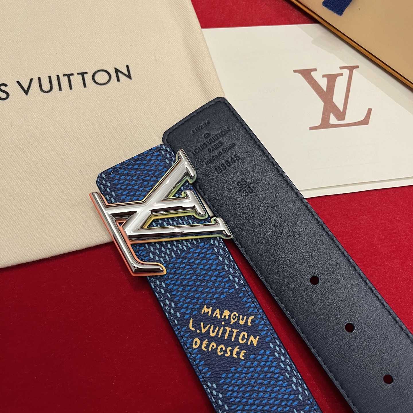 Louis Vuitton LV Initiales 40mm Reversible Belt  - DesignerGu