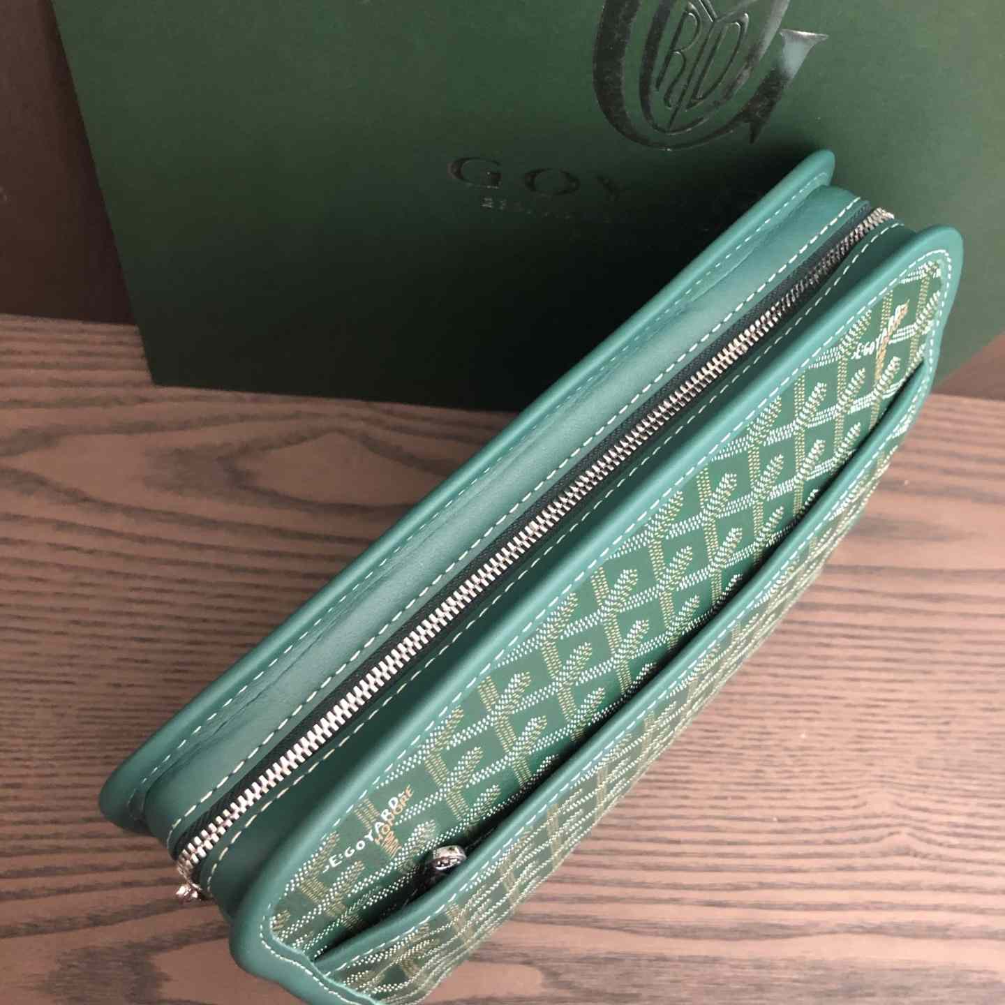Goyard Jouvence MM Toiletry Bag - DesignerGu