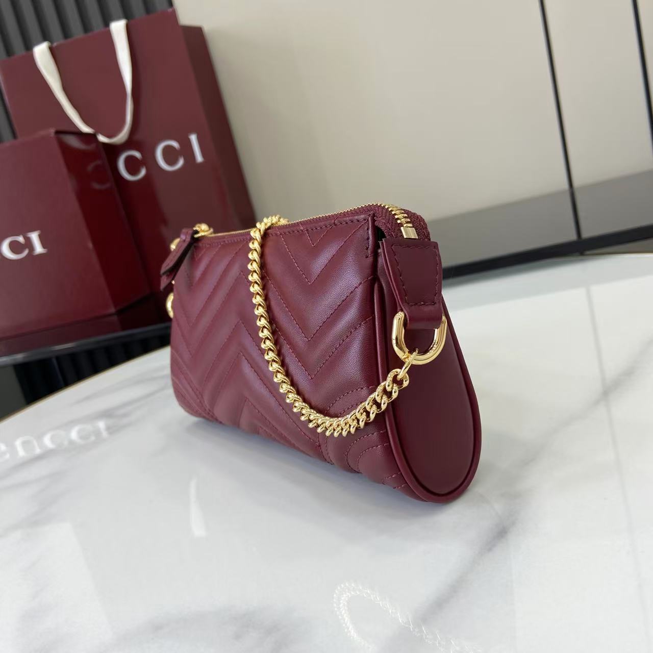 Gucci GG Marmont Small Shoulder Bag - DesignerGu