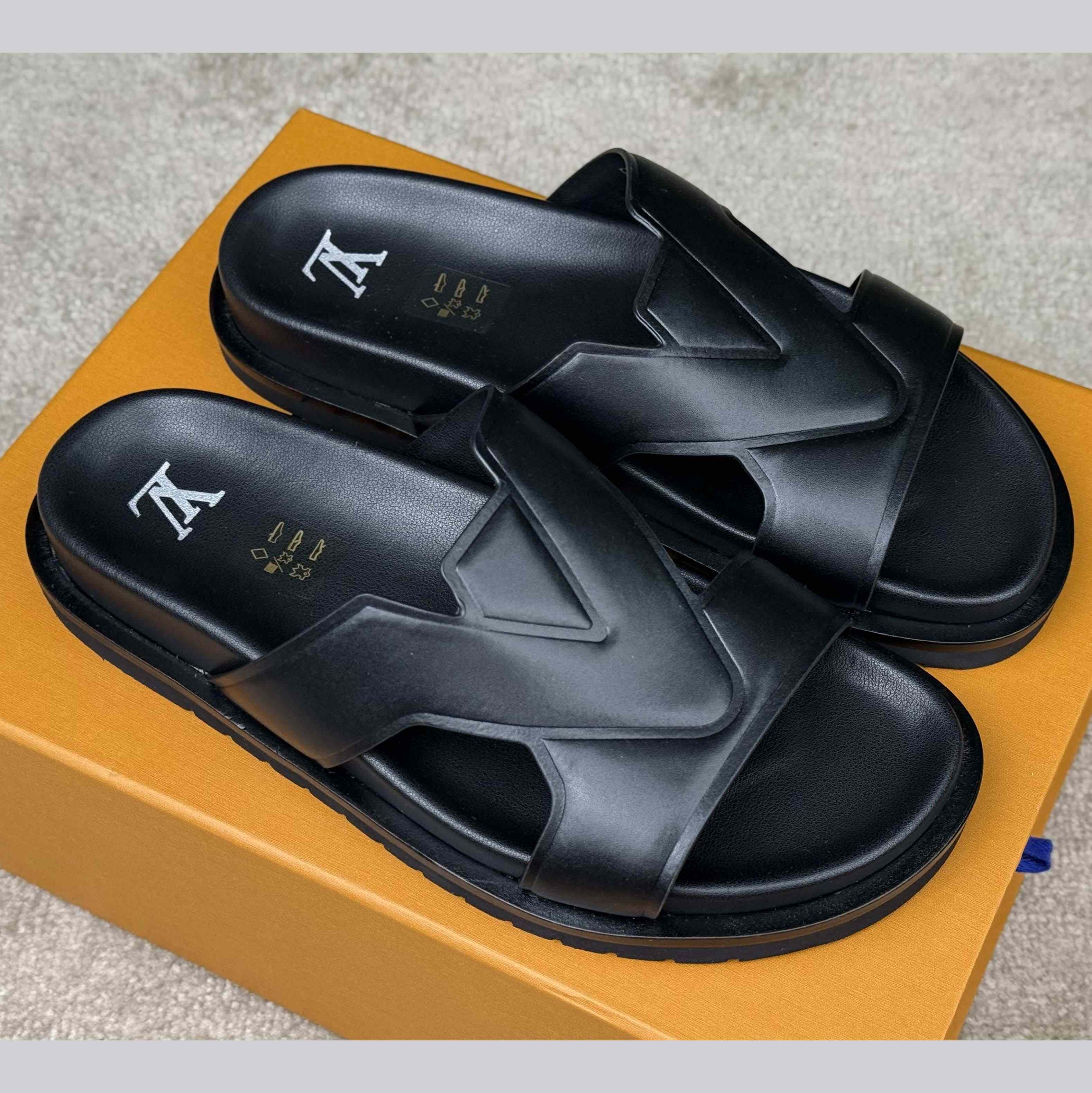 Louis Vuitton LV Oasis Mule    - DesignerGu