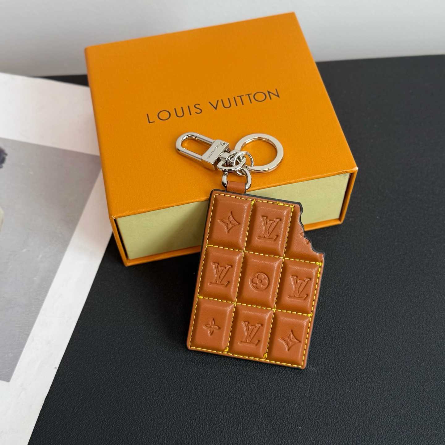 Louis Vuitton LV Chocolate Bar Figurine Key Holder And Bag Charm   M01478 - DesignerGu
