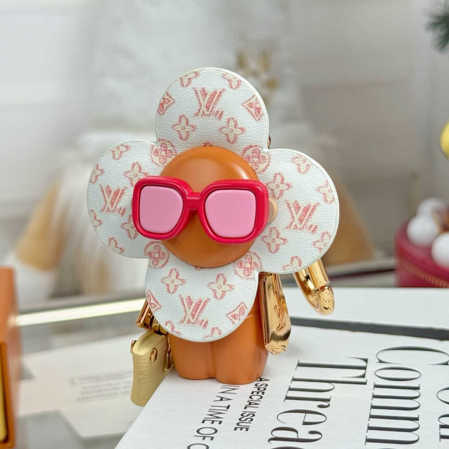 Louis Vuitton Summer Vivienne Bag Charm   M02591 - DesignerGu