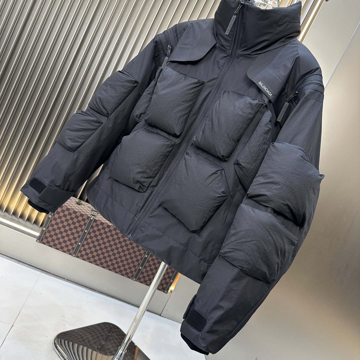 Balenciaga Puffer Jacket - DesignerGu