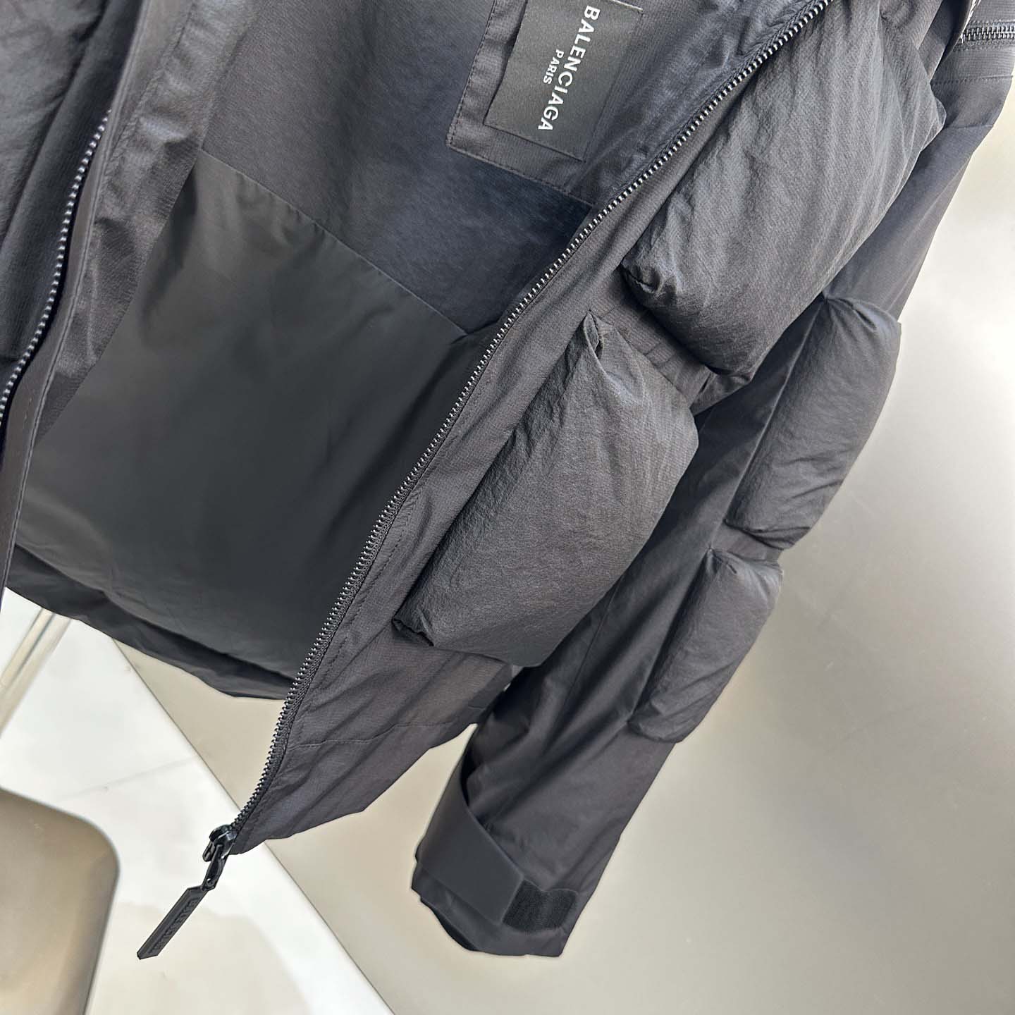 Balenciaga Puffer Jacket - DesignerGu
