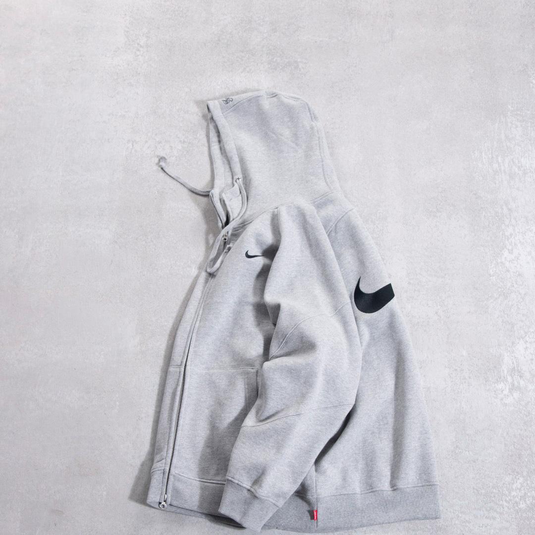 Supreme x Nike Zip Up Hooded Sweatshirt - DesignerGu