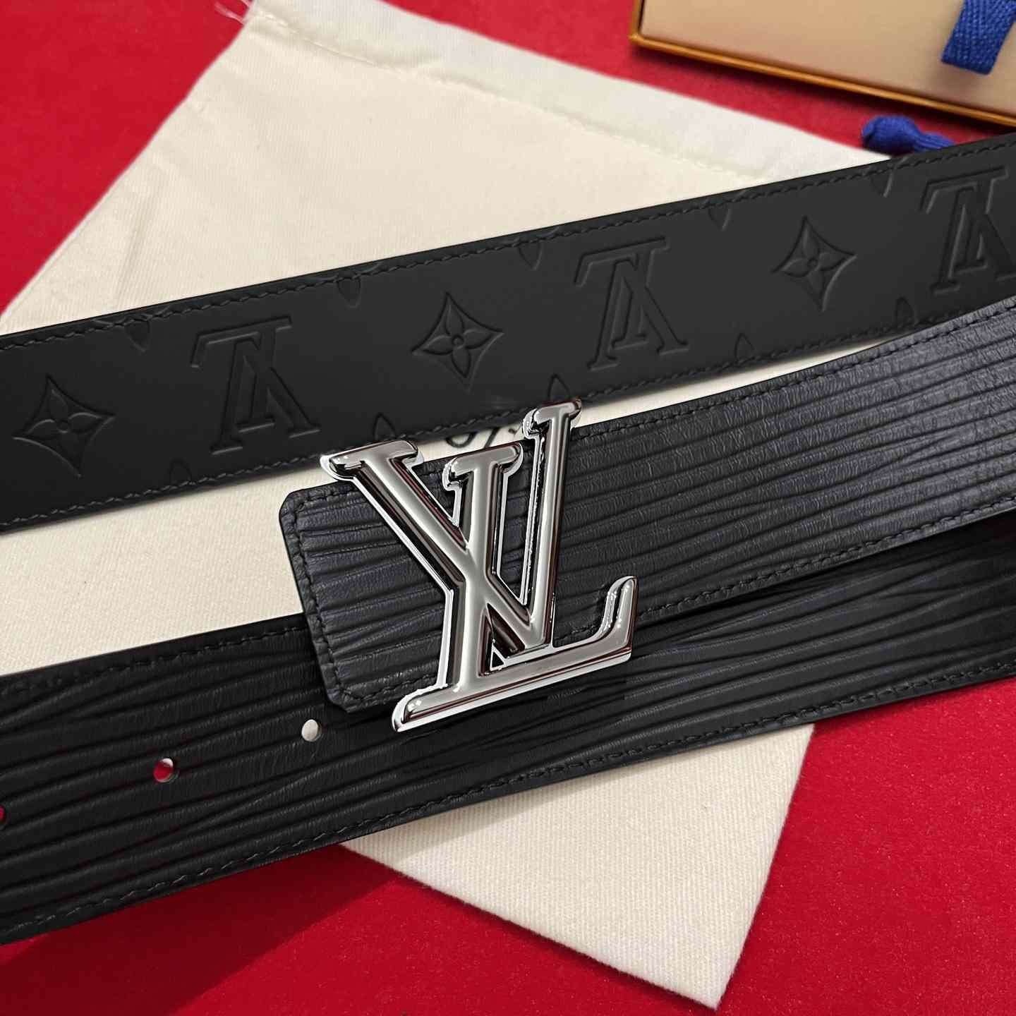 Louis Vuitton Reversible Belt  4cm - DesignerGu
