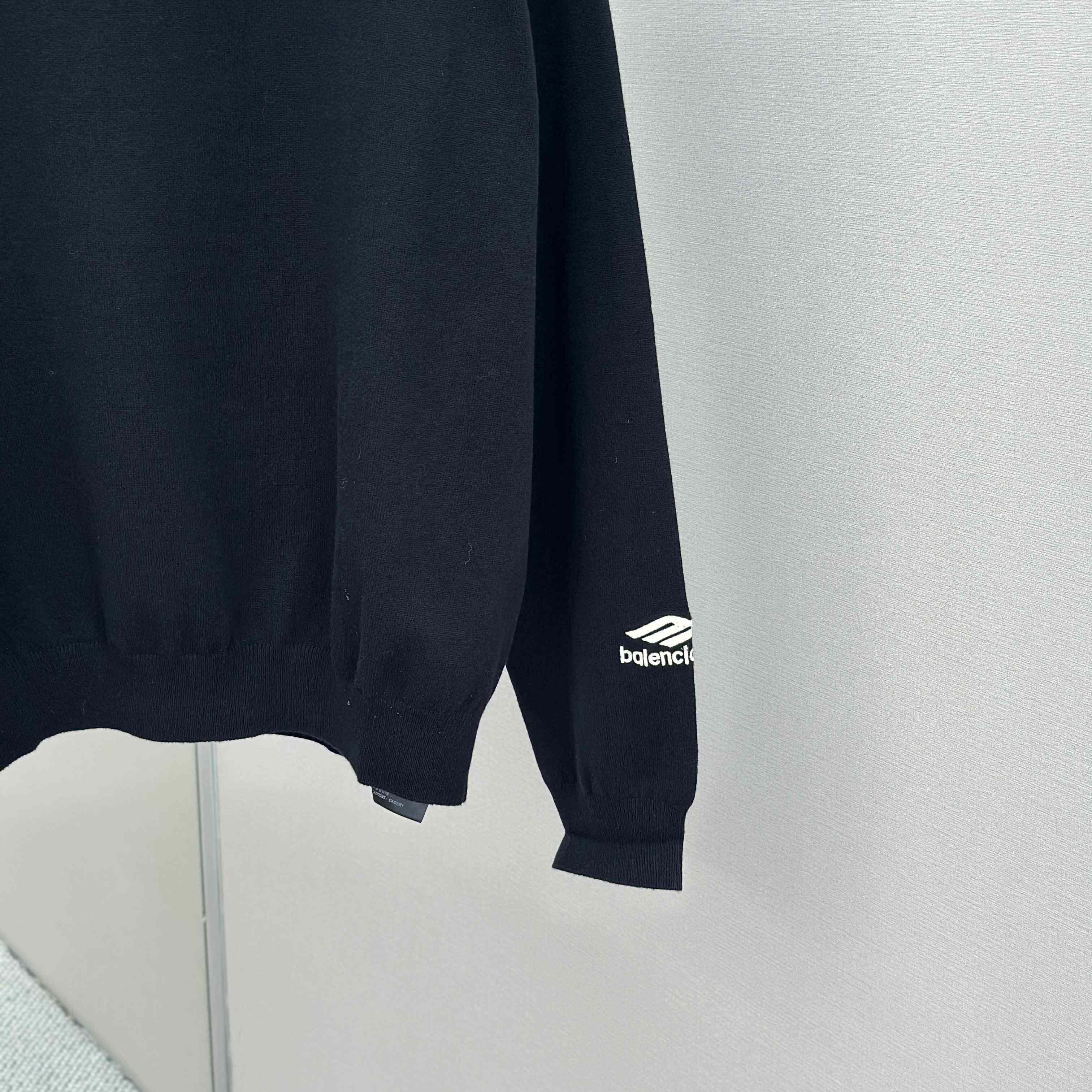Balenciaga Ski Crewneck Sweater In Black - DesignerGu