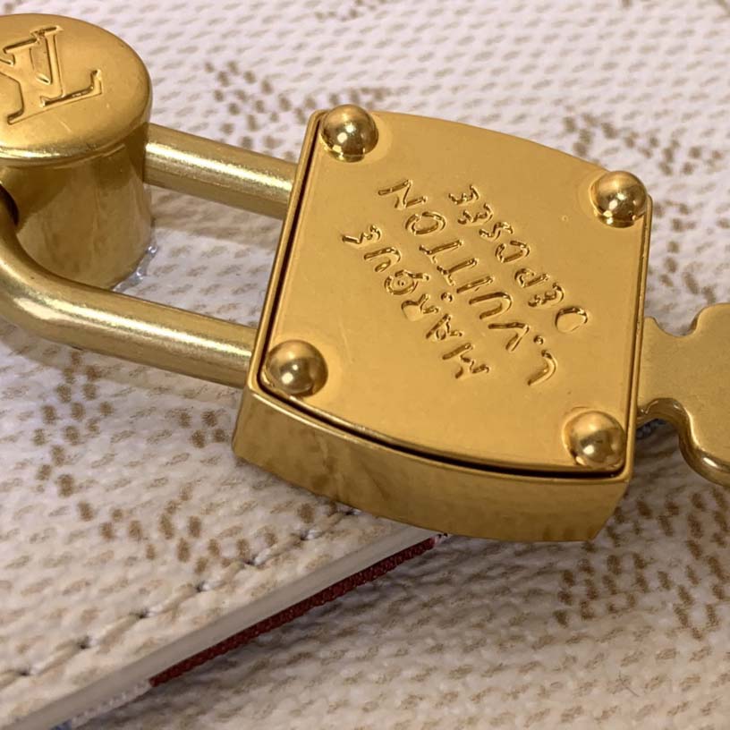 Louis Vuitton Steamer Wearable Wallet    M14686 - DesignerGu