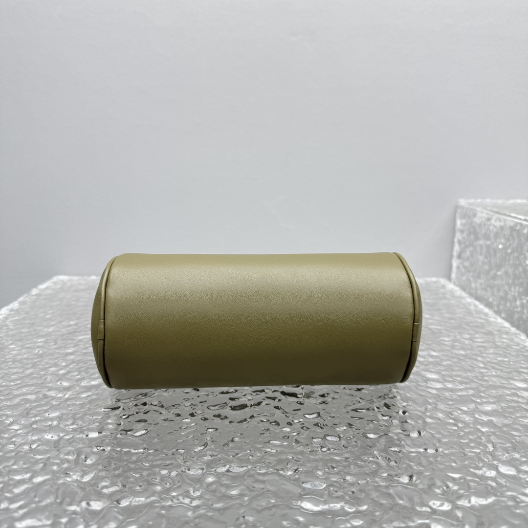 The Row Round 90's Bag In Leather - DesignerGu