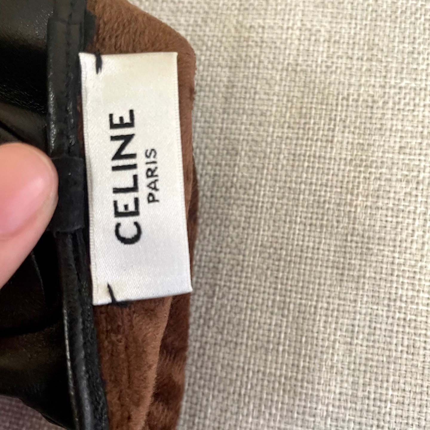 Celine Women's Gloves  - DesignerGu