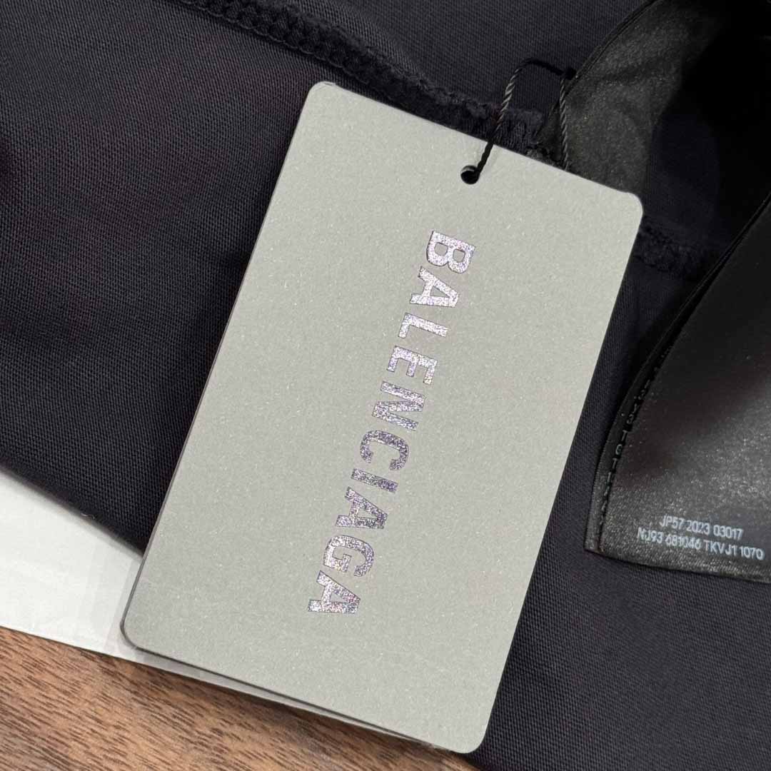 Balenciaga BB Icon Stencil Long Sleeve T-Shirt Large Fit in Black Faded  - DesignerGu