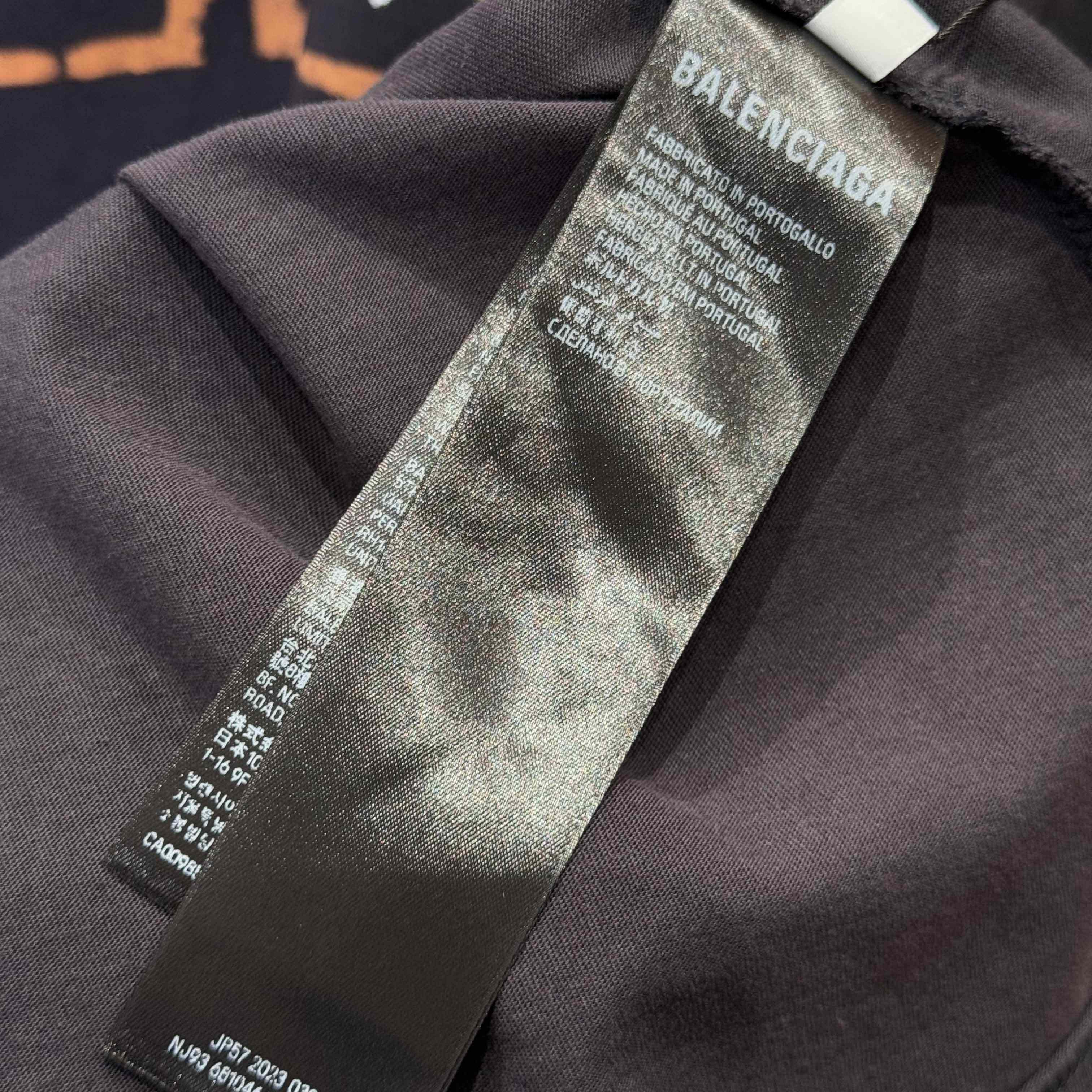 Balenciaga BB Icon Stencil Long Sleeve T-Shirt Large Fit in Black Faded  - DesignerGu