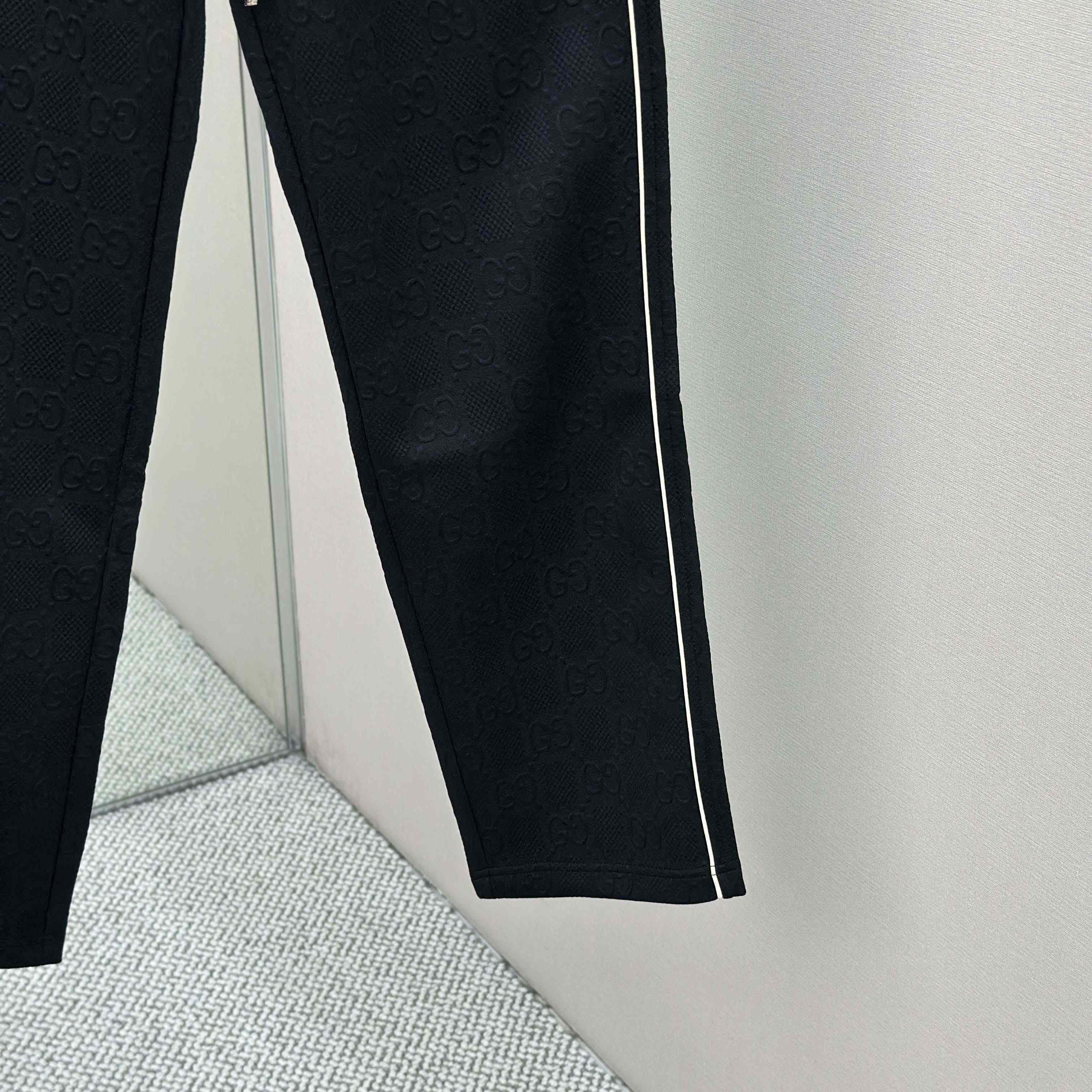 Gucci Black Cotton Pants - DesignerGu