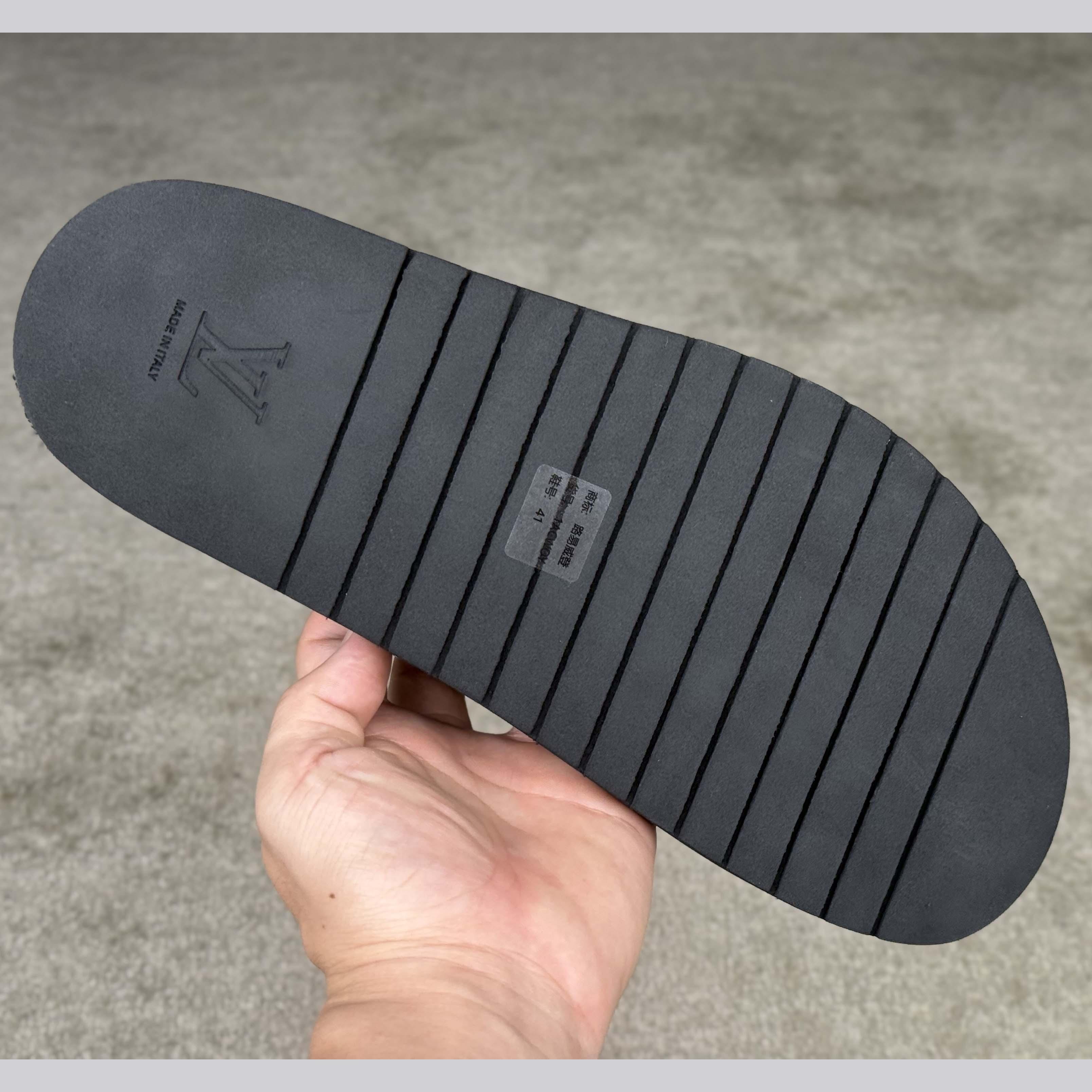 Louis Vuitton LV Oasis Mule    - DesignerGu