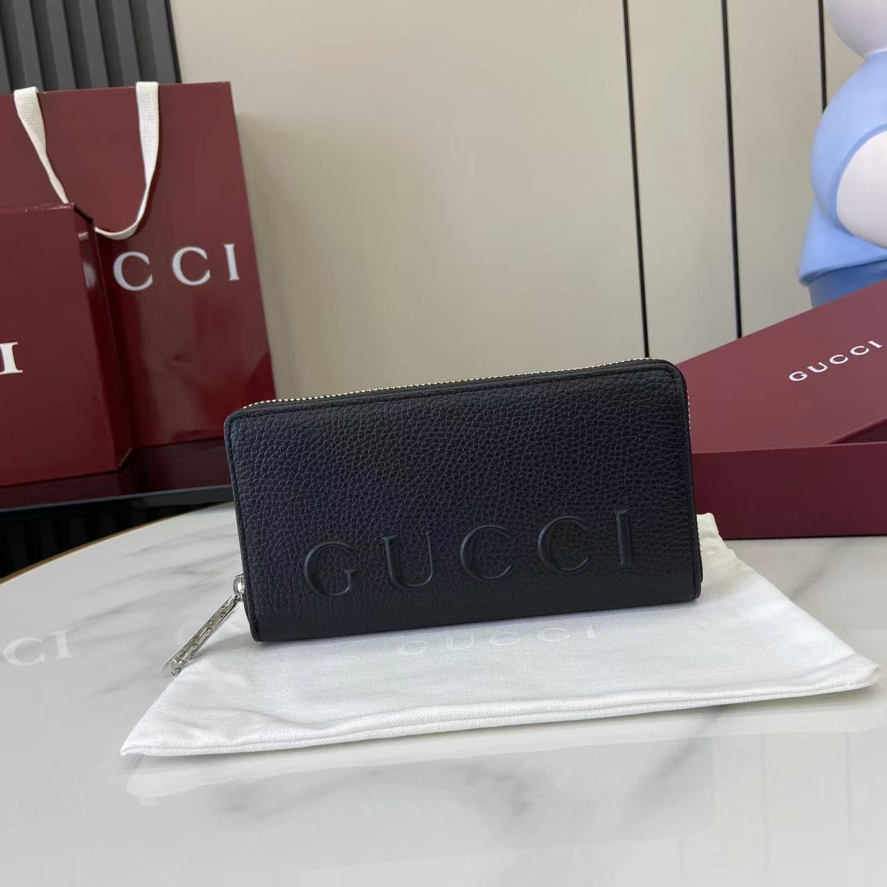 Gucci Zip Around Wallet With Logo - DesignerGu