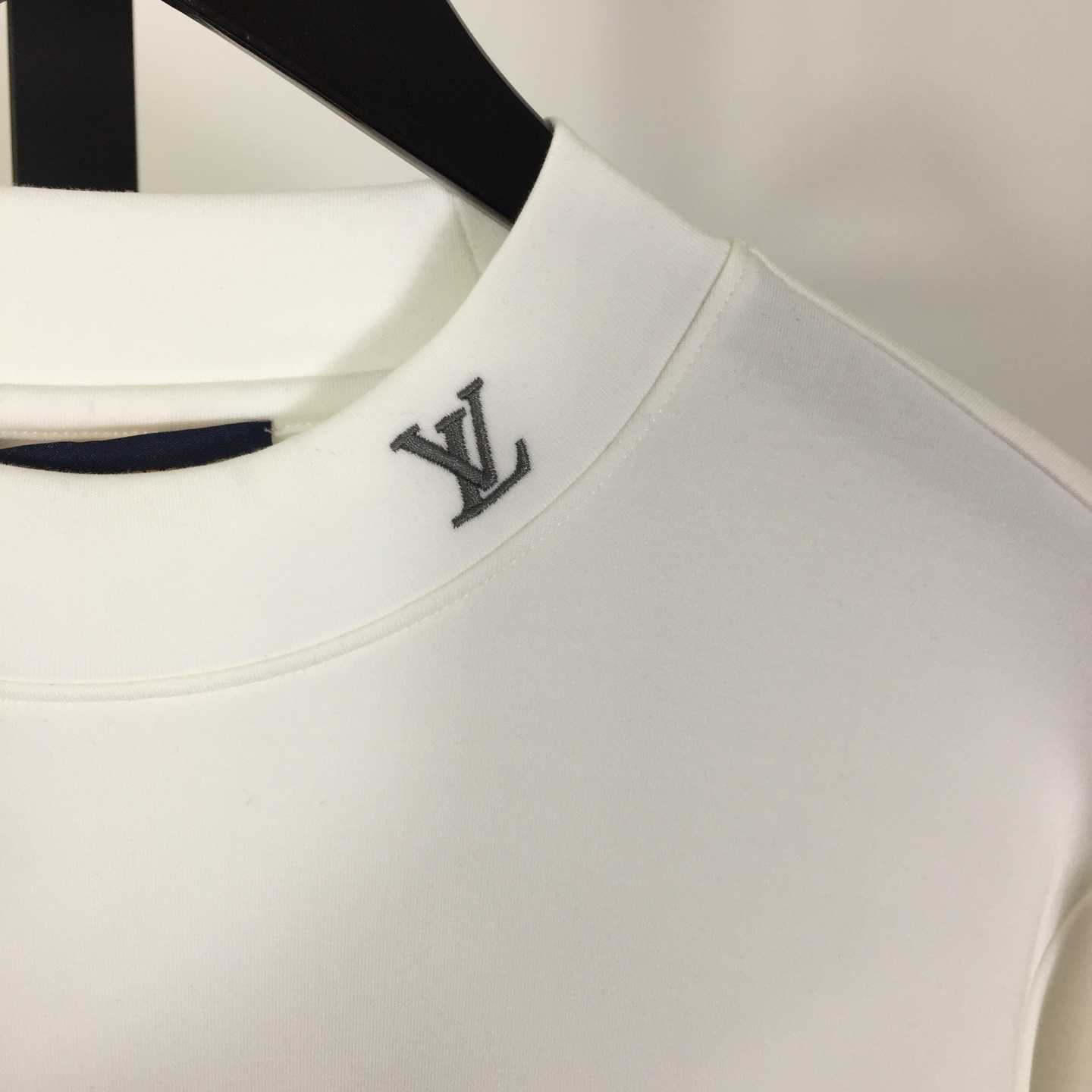 Louis Vuitton Embossed LV Long-Sleeved T-Shirt - DesignerGu