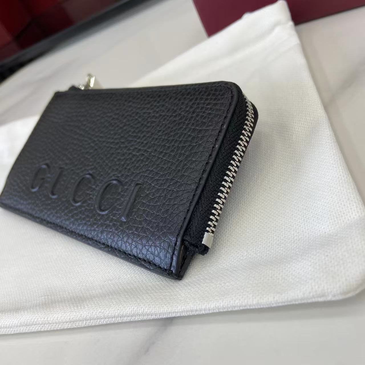 Gucci Zip Card Case With Logo - DesignerGu