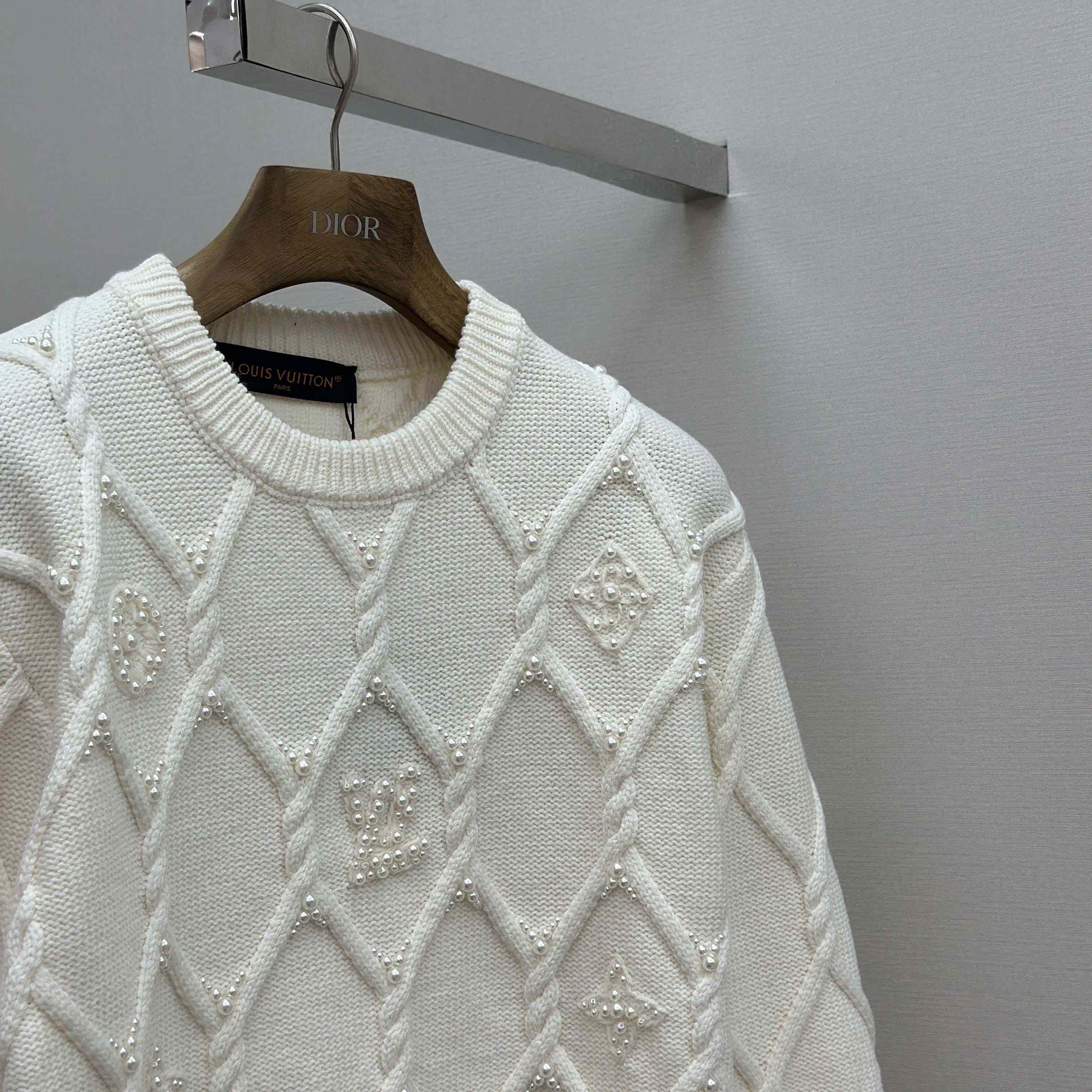Louis Vuitton Embellished Cable Knit Wool Blend Pullover   1AGJUZ - DesignerGu
