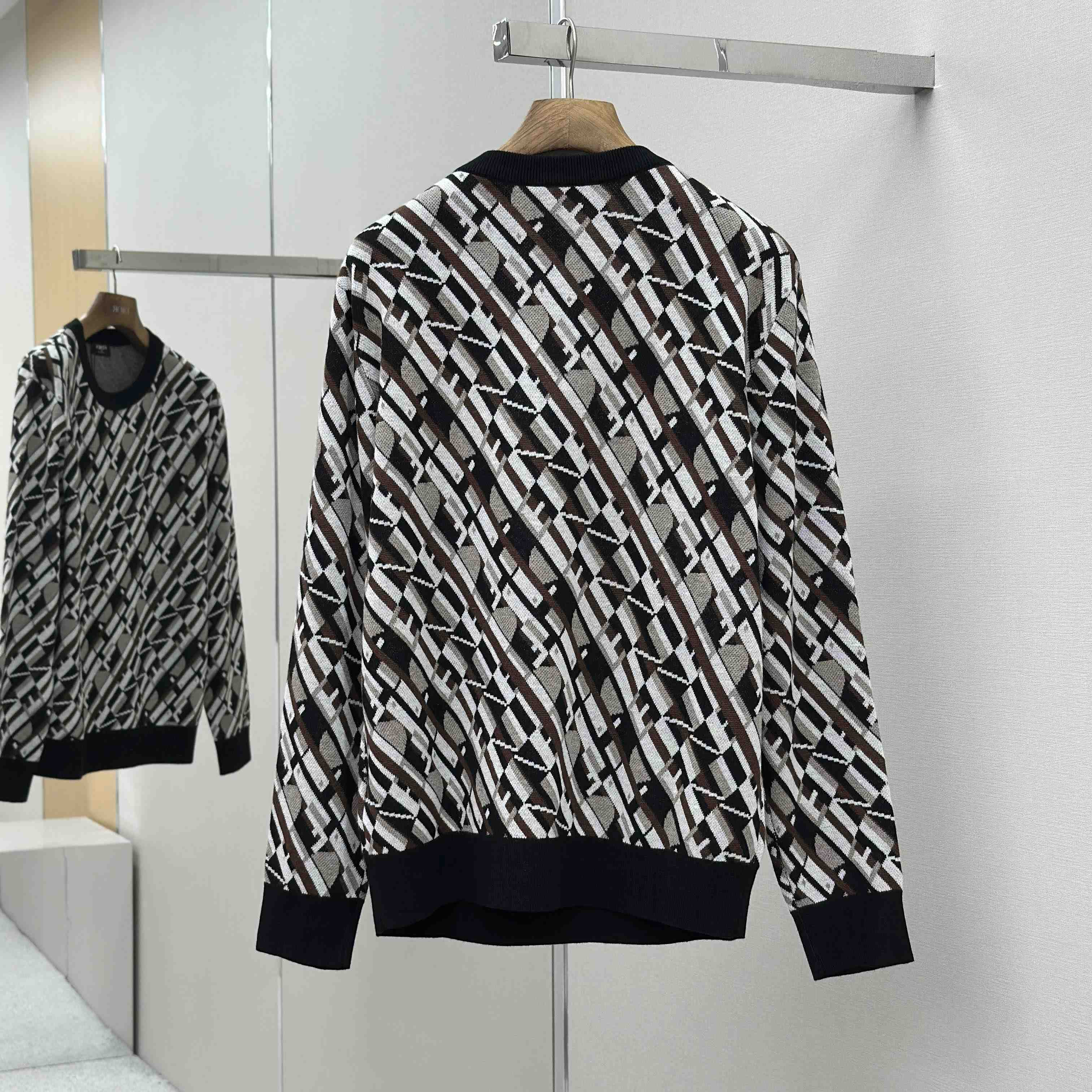 Fendi Multicolor Wool Jumper - DesignerGu