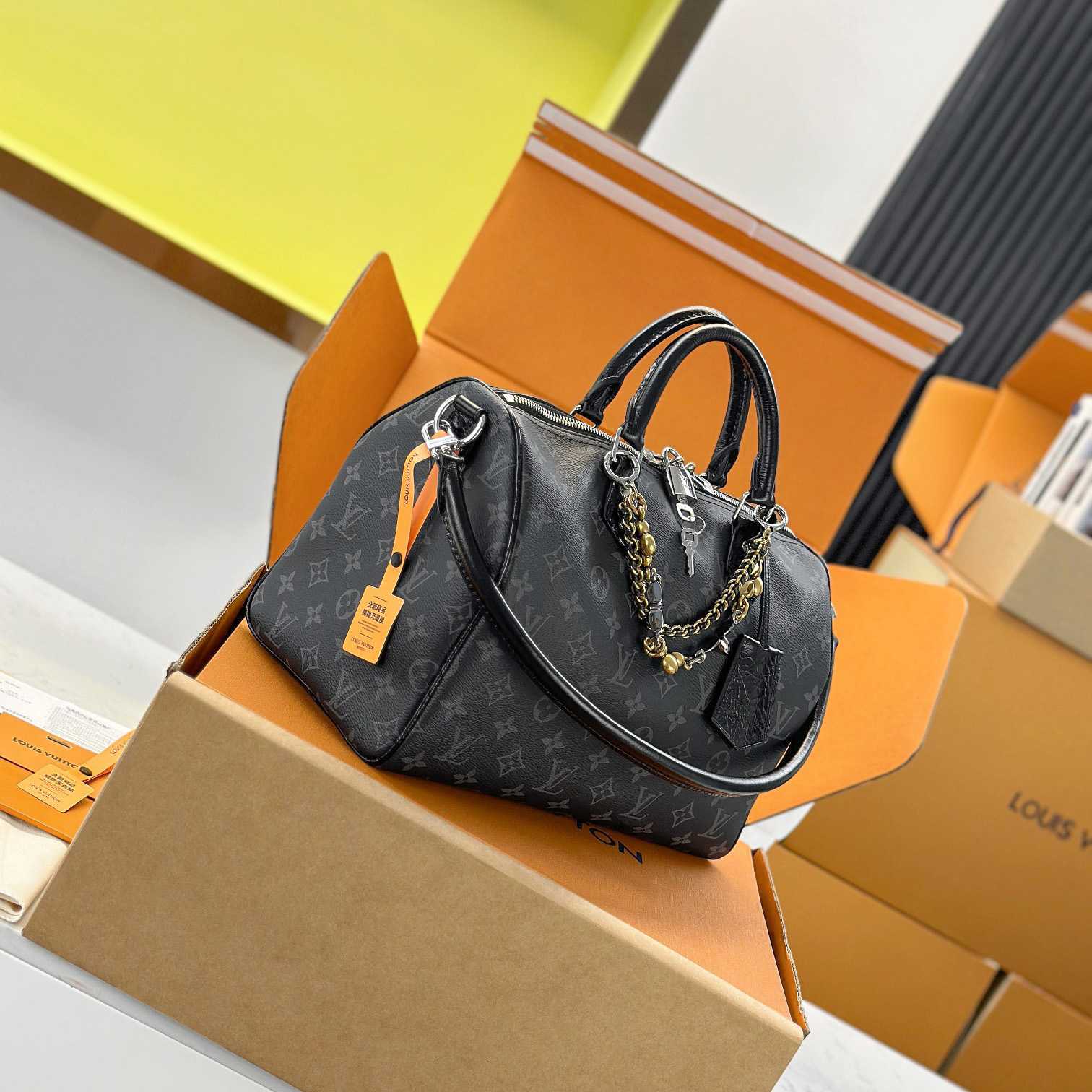 Louis Vuitton Speedy Soft 30   M15102 - DesignerGu