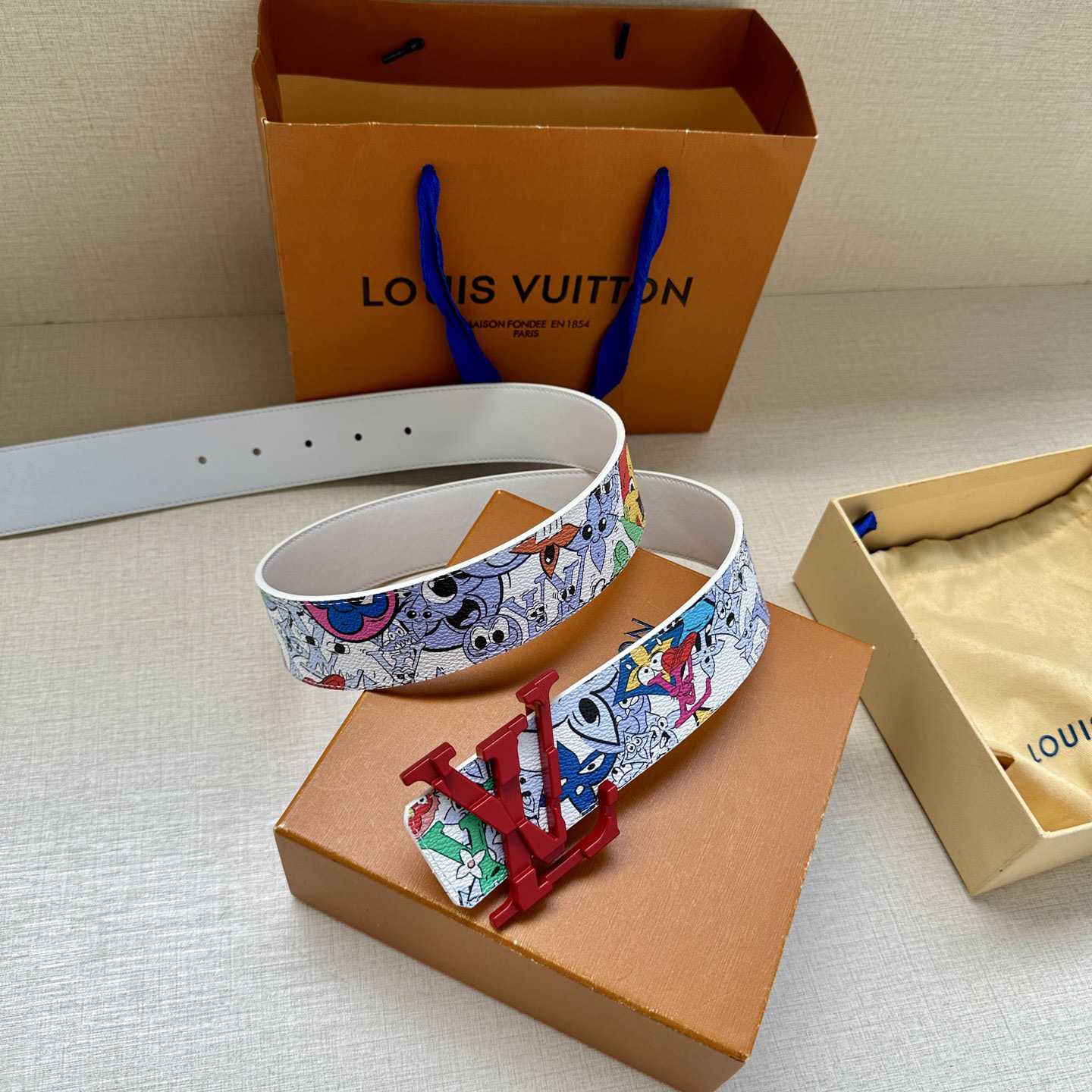 Louis Vuitton LV Initiales 40mm Reversible Belt   - DesignerGu