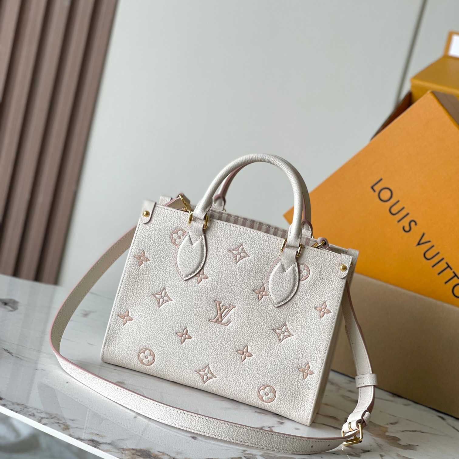 Louis Vuitton OnTheGo PM   M14403 - DesignerGu