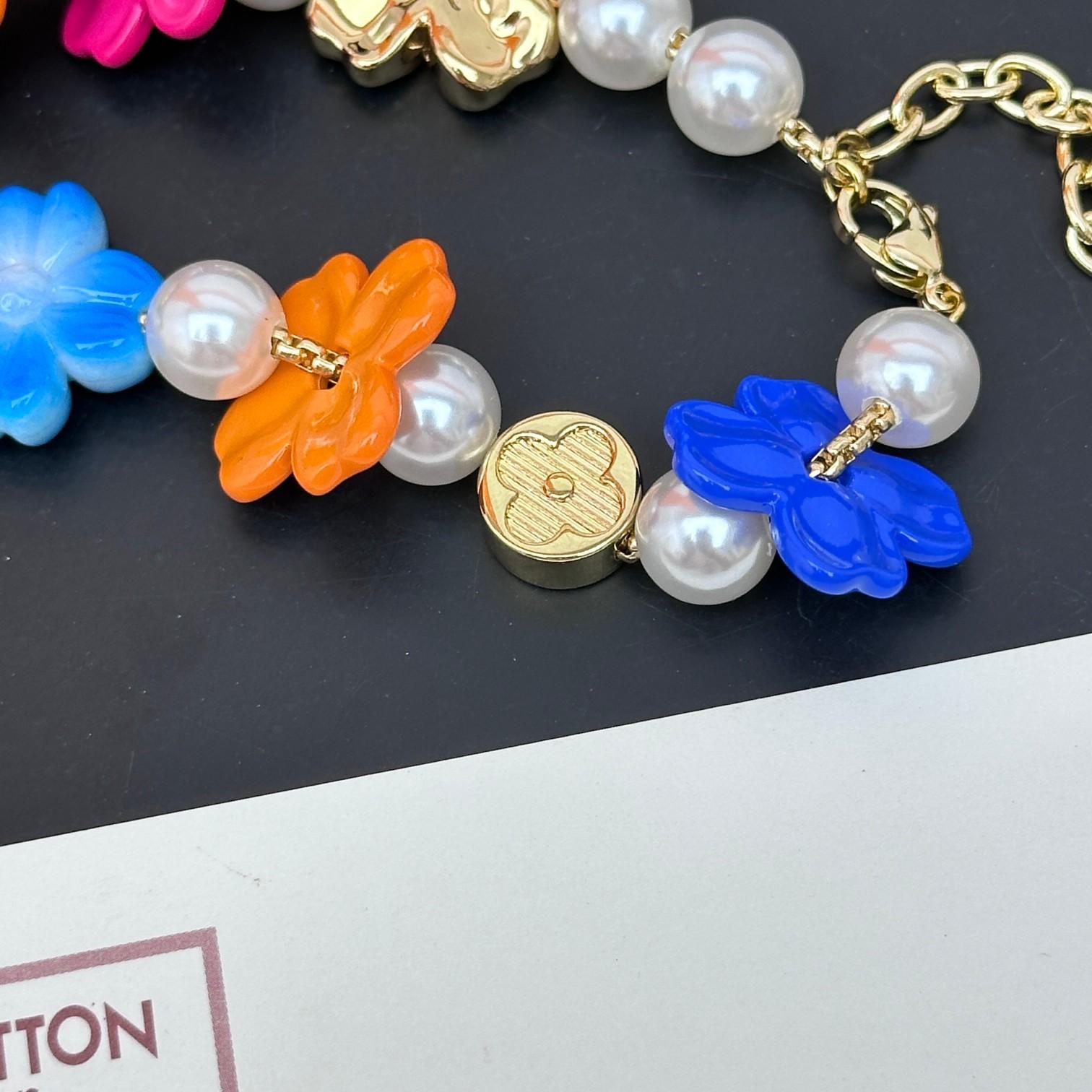 Louis Vuitton LV Surfin' Flower Bracelet   M1603A - DesignerGu