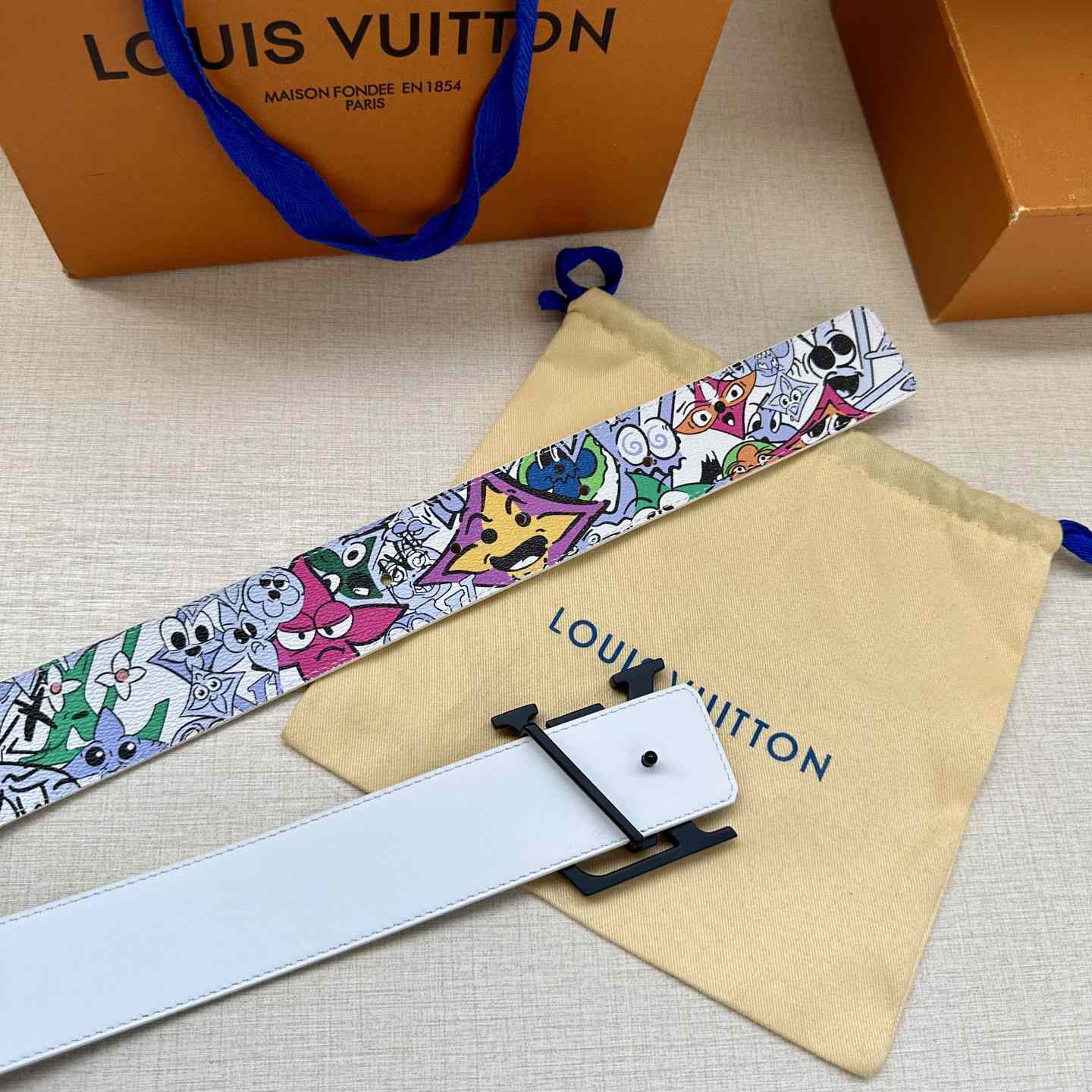 Louis Vuitton LV Initiales 40mm Reversible Belt   - DesignerGu